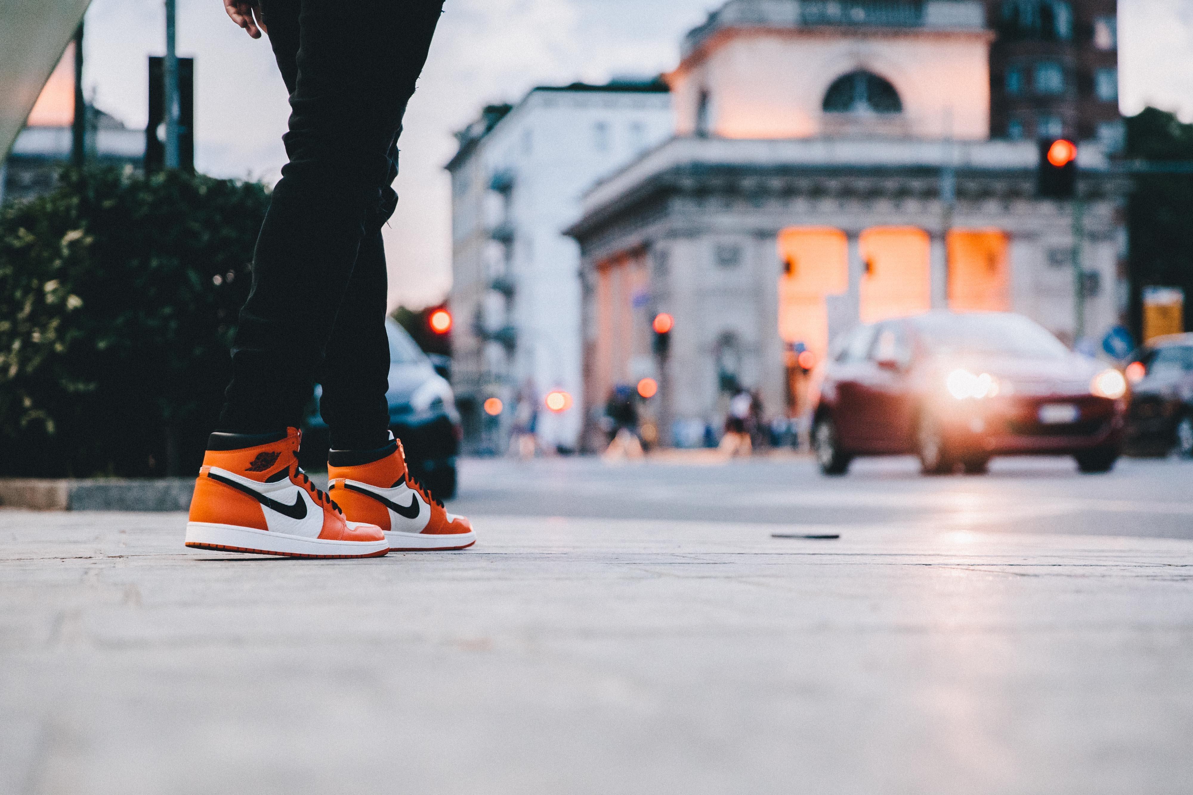 air jordan 1 on women's feet