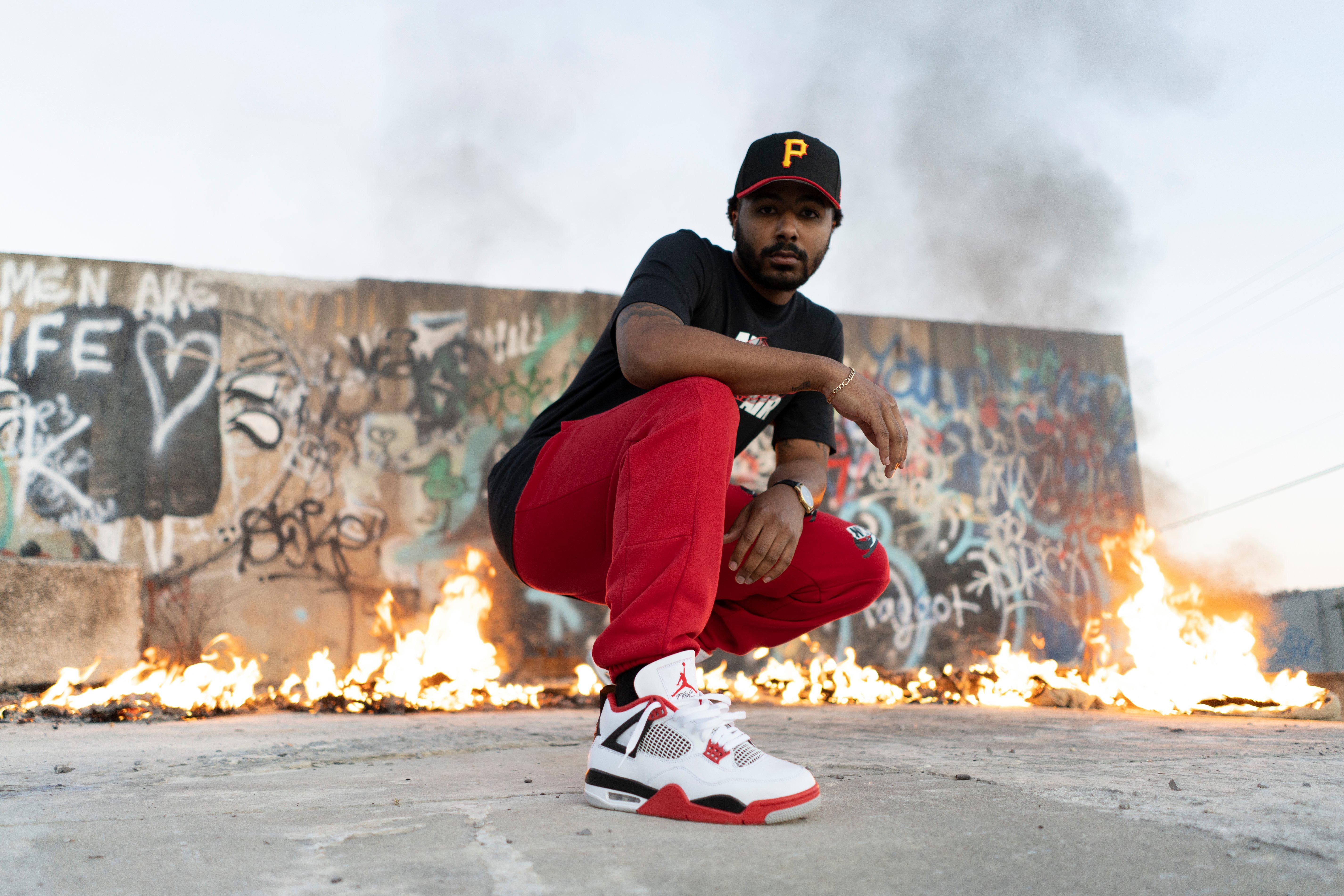 jordan 4 fire red outfits