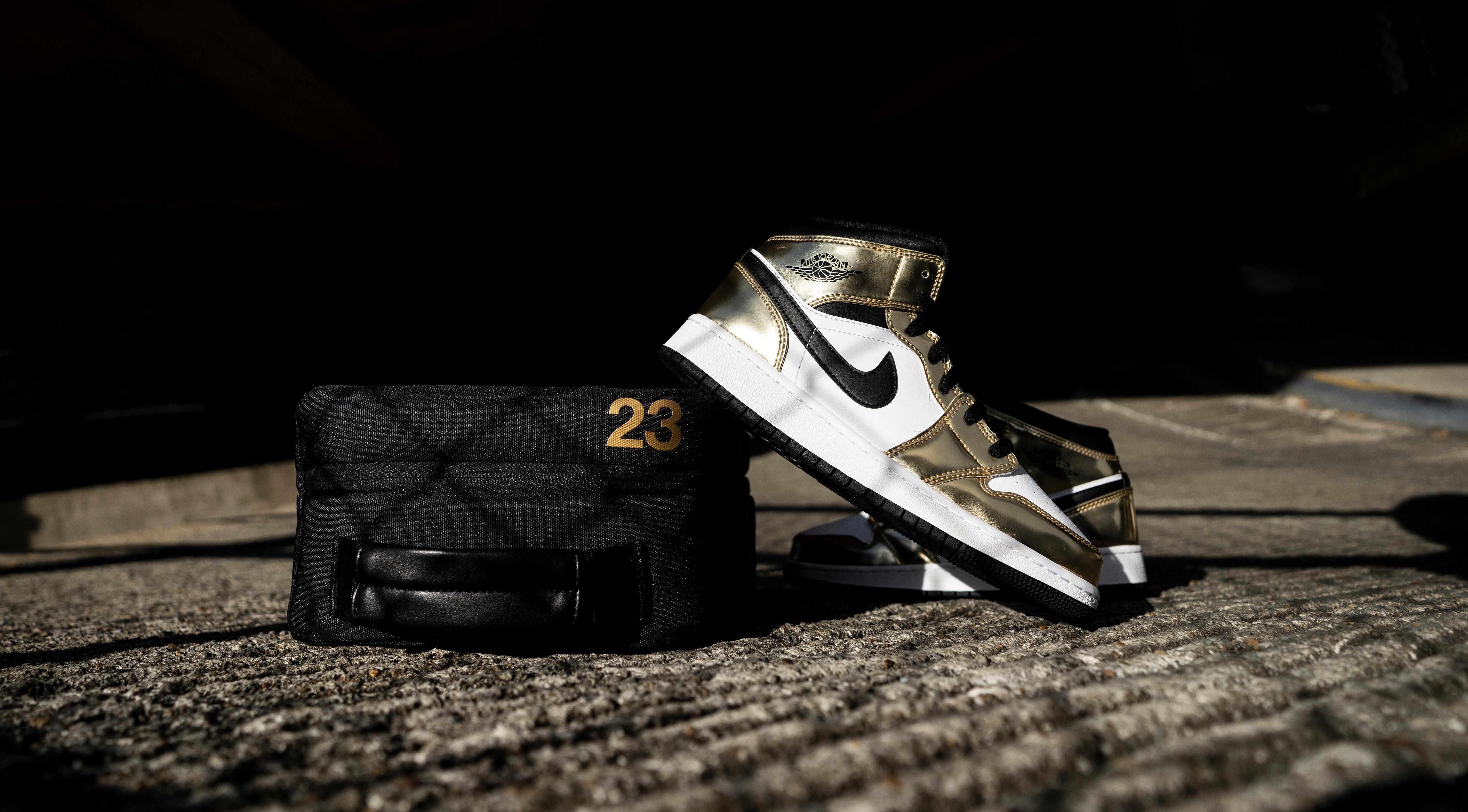 Jordan 1 Mid SE "Metallic Gold" Full Family Launch