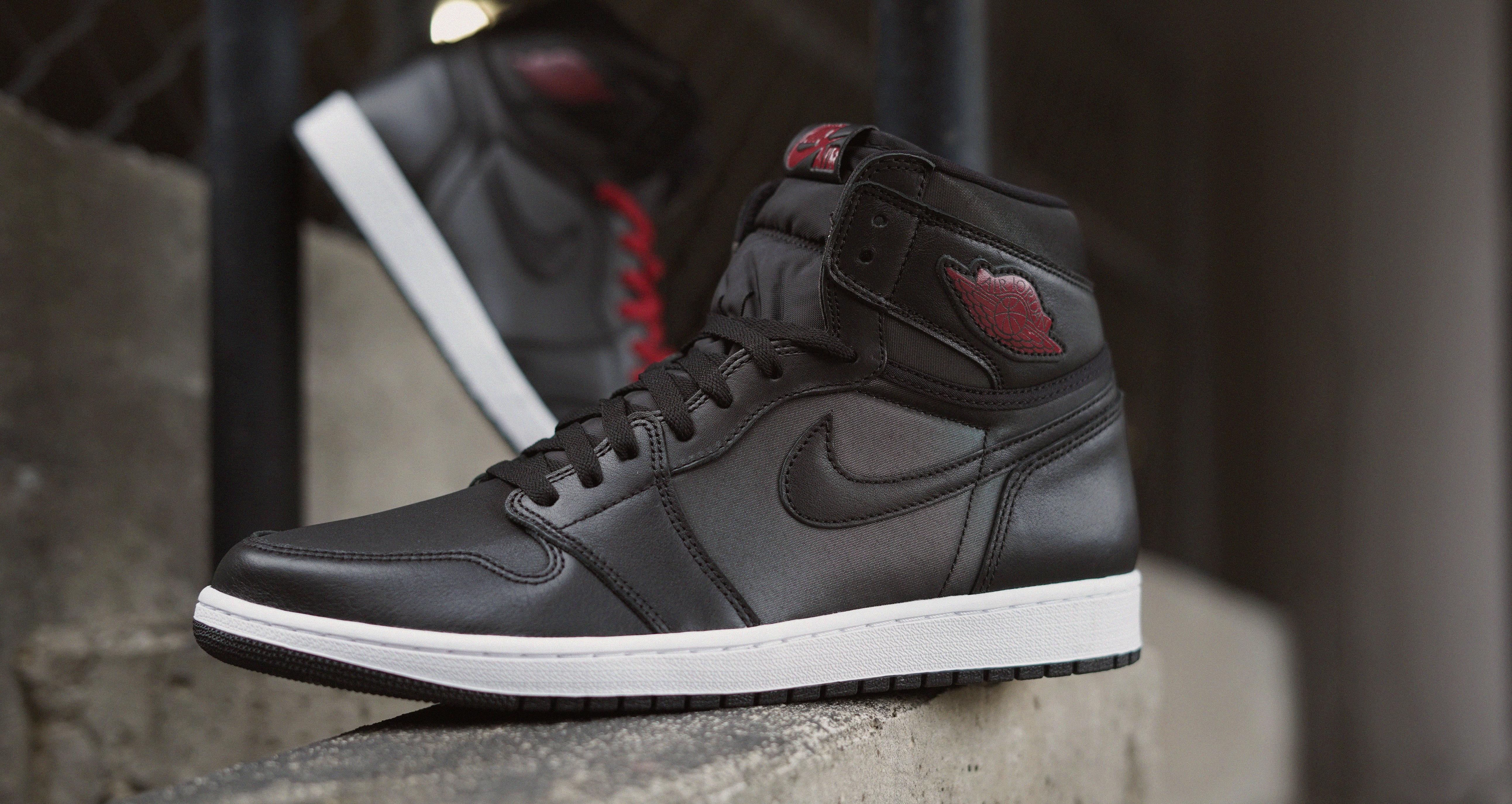 Duchess samtale Træ Sneakers Release – Air Jordan Retro 1 High OG &#8220;Black Satin&#8221;  Black/Red