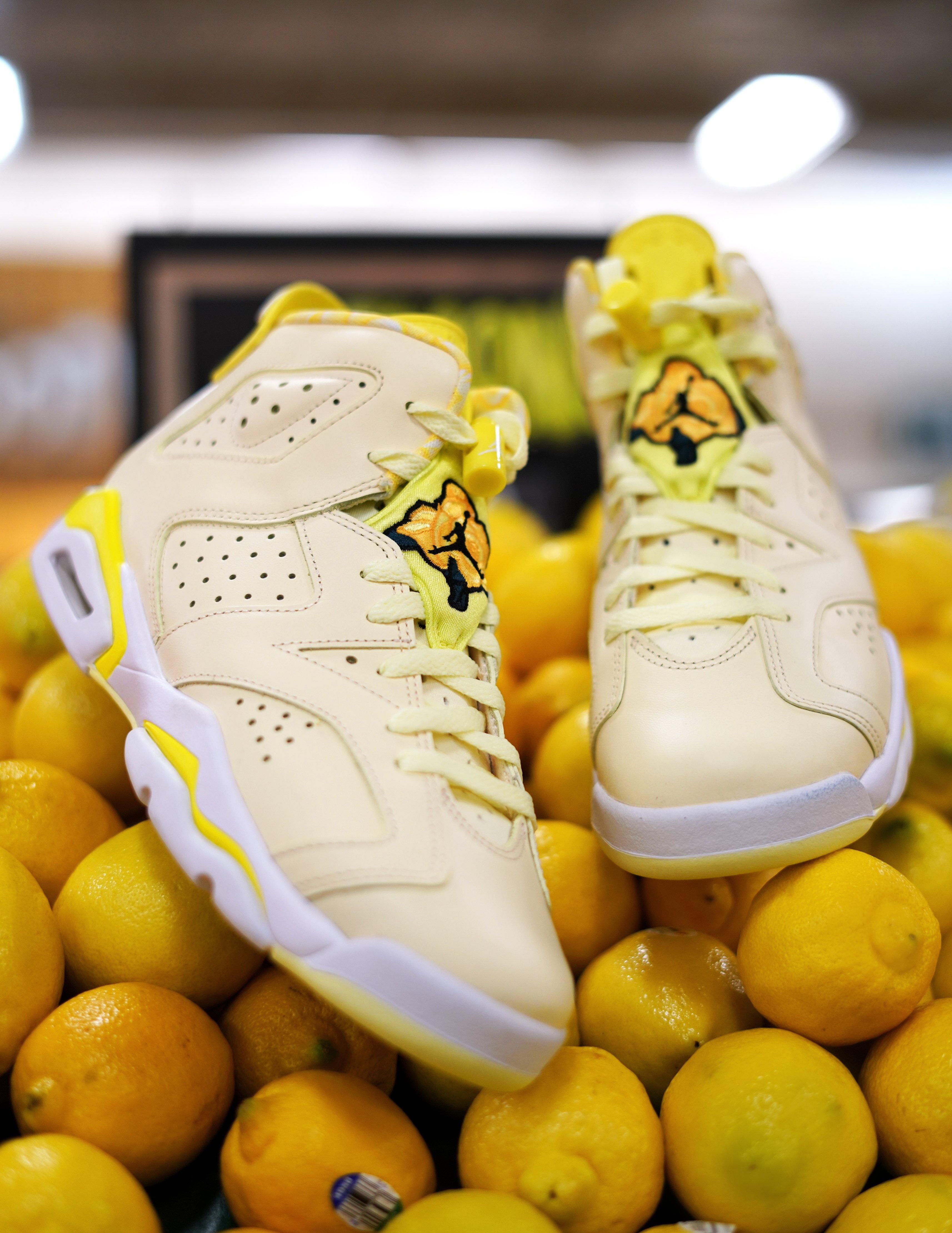 Jordan 6 yellow online