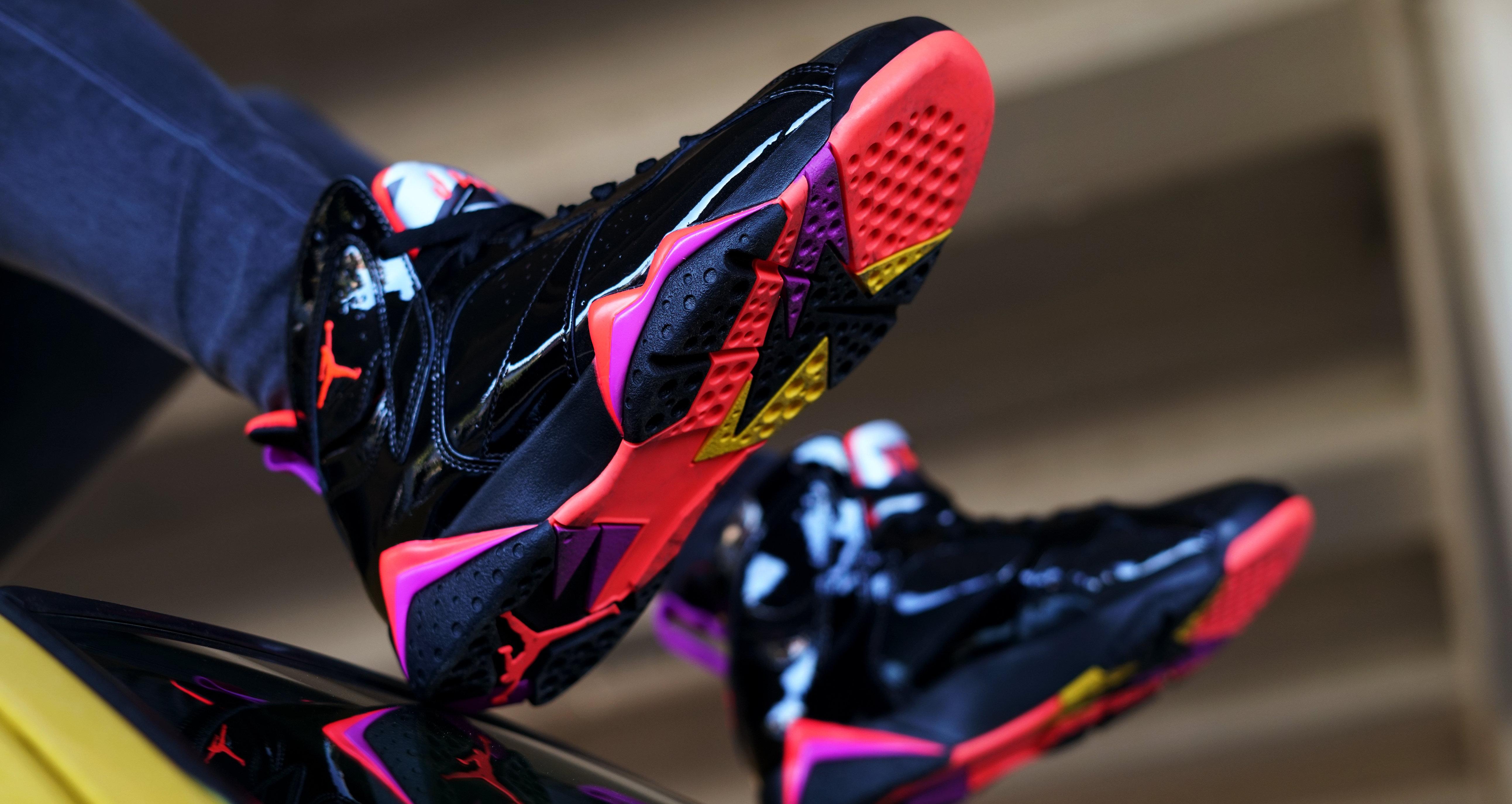 udtale Inca Empire menu Sneakers Release: Women's Jordan 7 Retro Shoe Black/Bright  Crimson/Anthracite