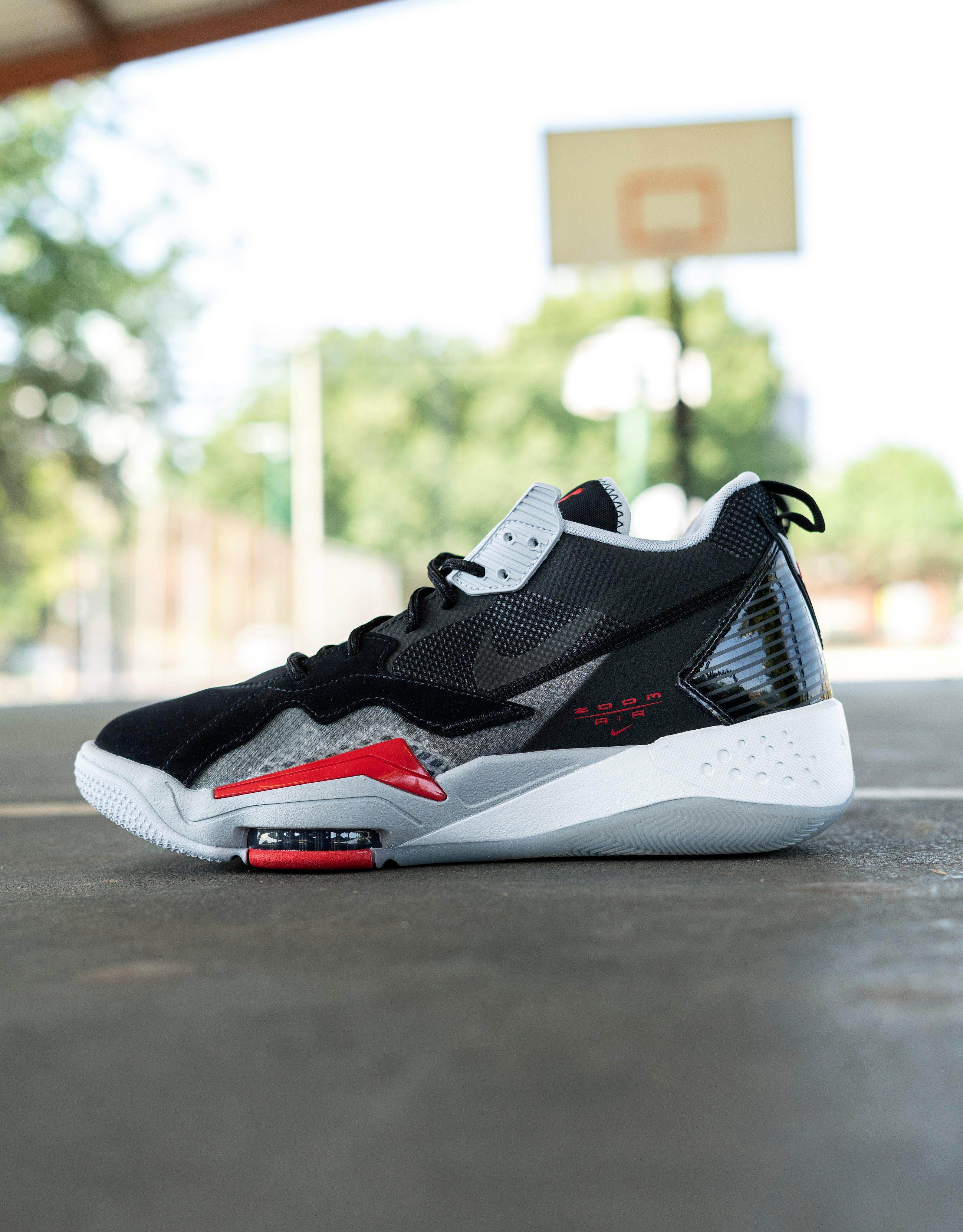 Sneakers Release – Air Jordan Zoom ’92 “Olympic” Black/Red Men’s Shoe