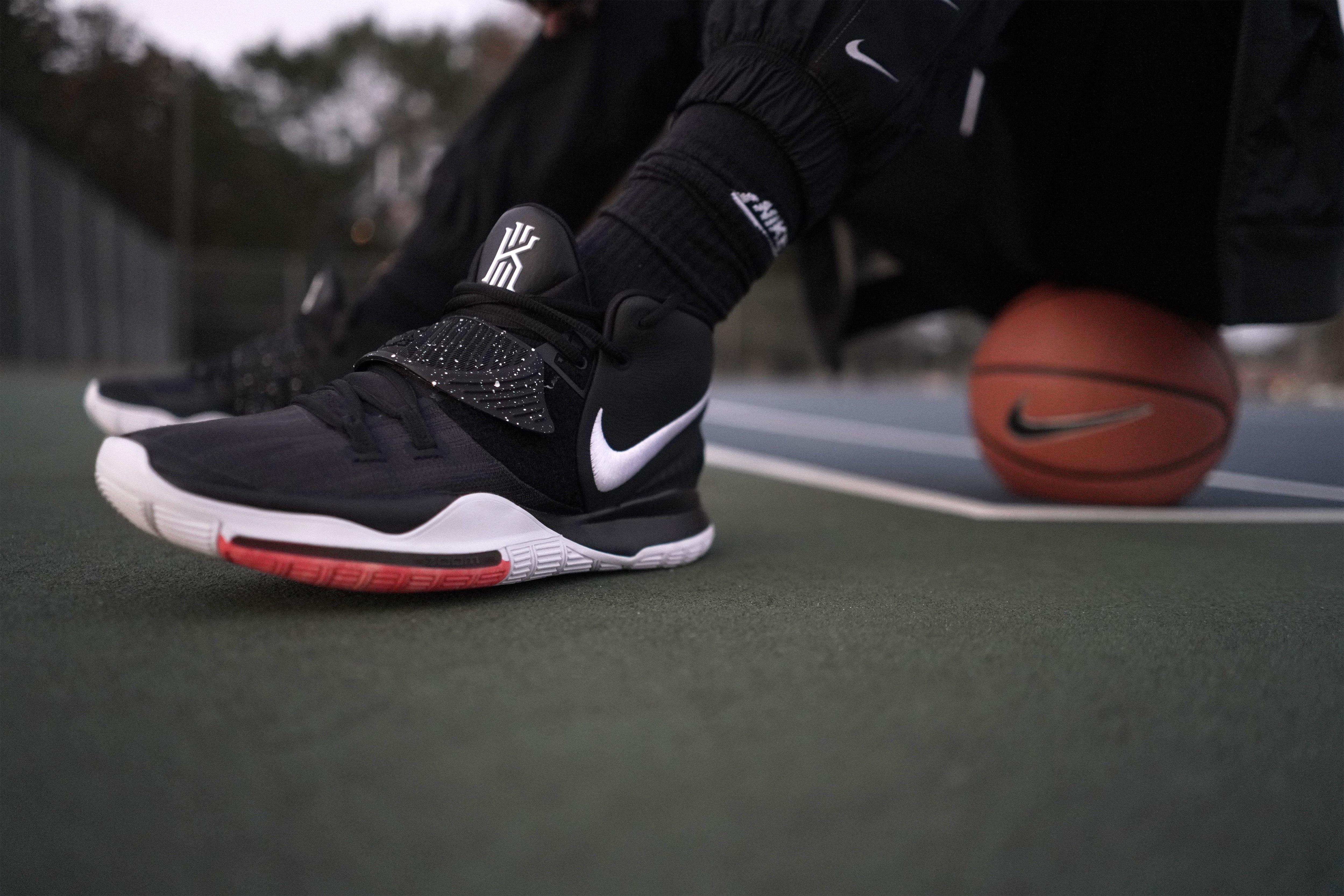 hibbett sports kyrie 6