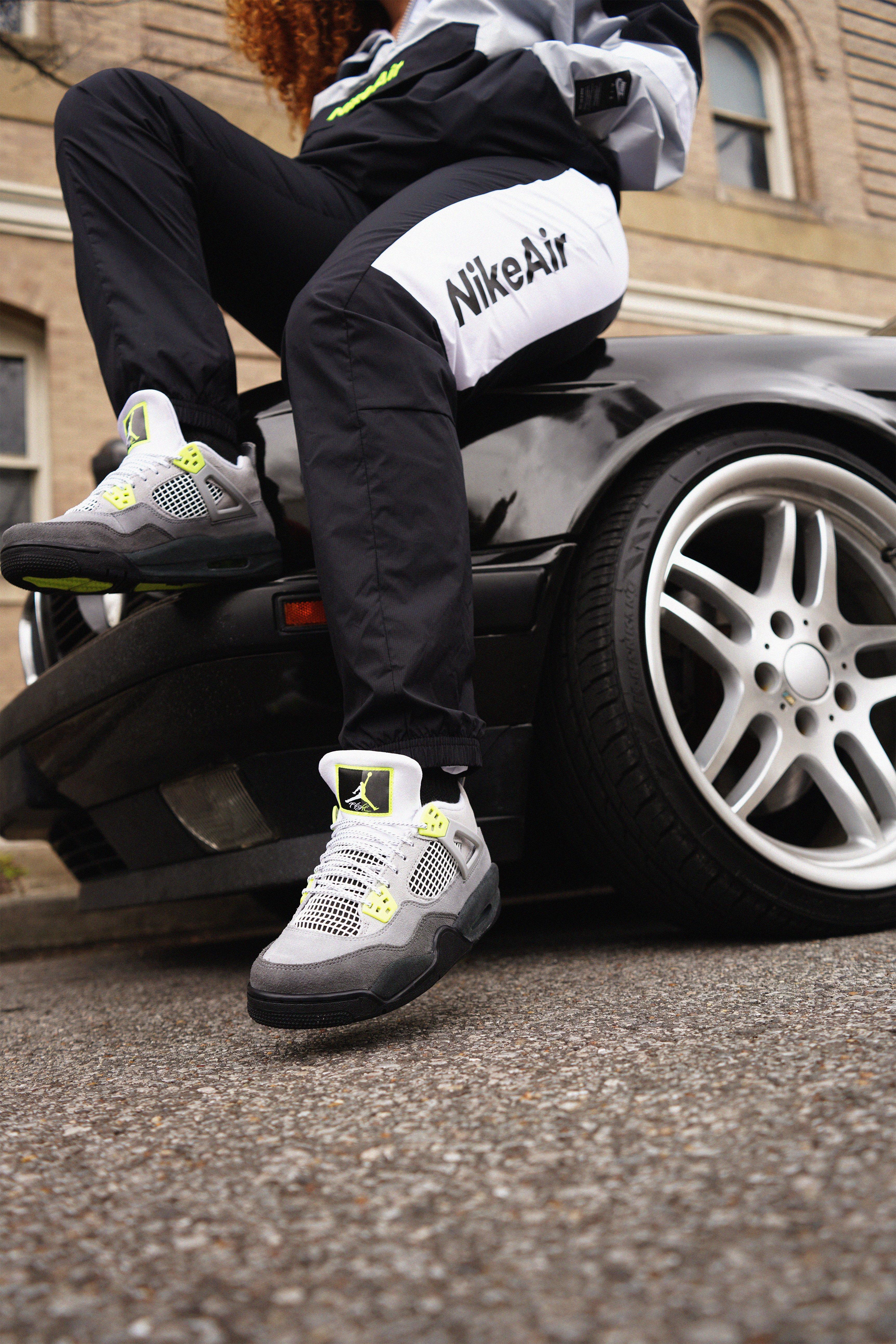 jordan 4 neon on feet