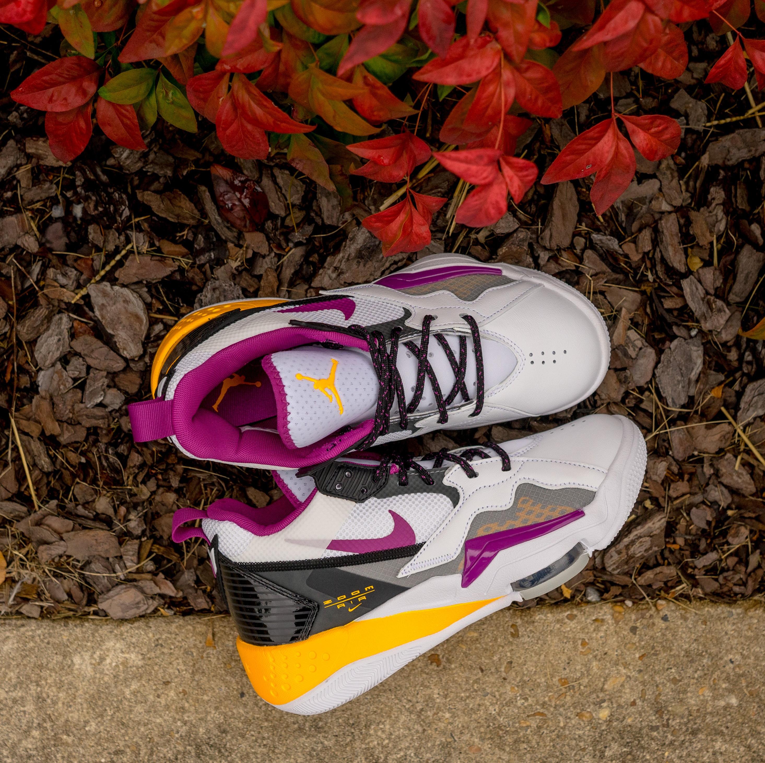 Jordan Zoom '92 "Cactus Flower" White/Cactus Flower Women's Basketball Shoe