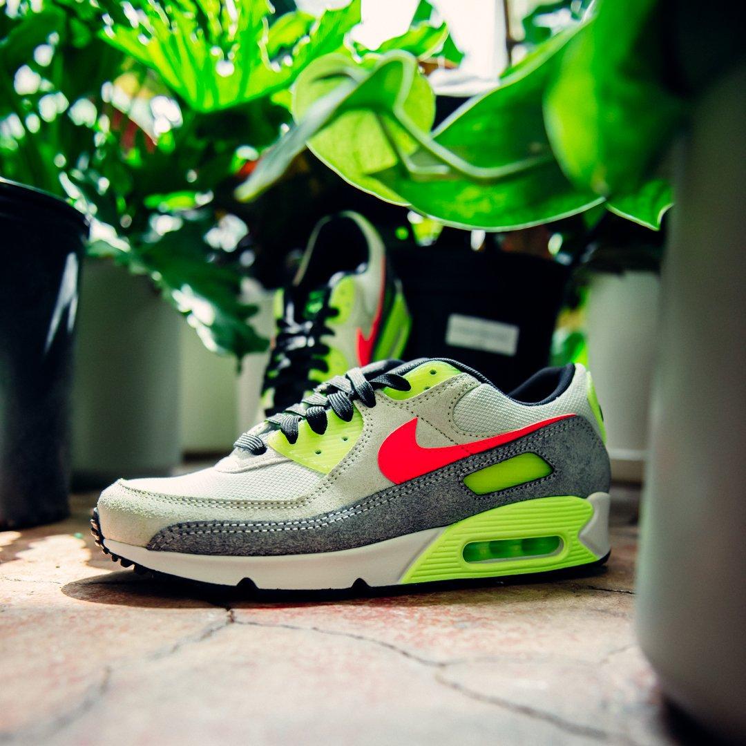 nike air max 90 hibbett sports