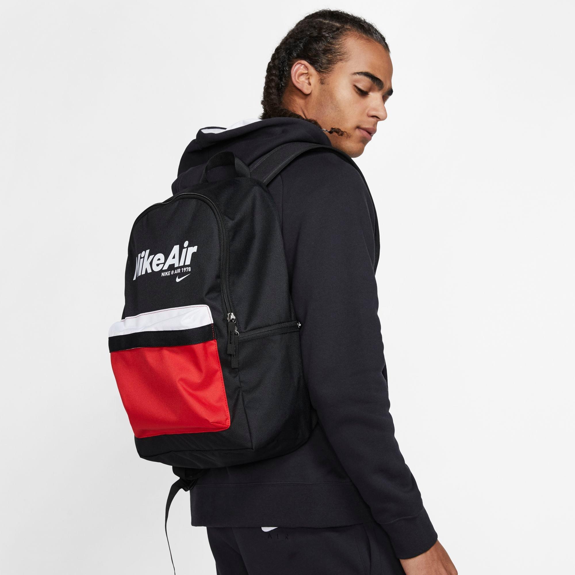 nike air heritage 2.0 graphic backpack