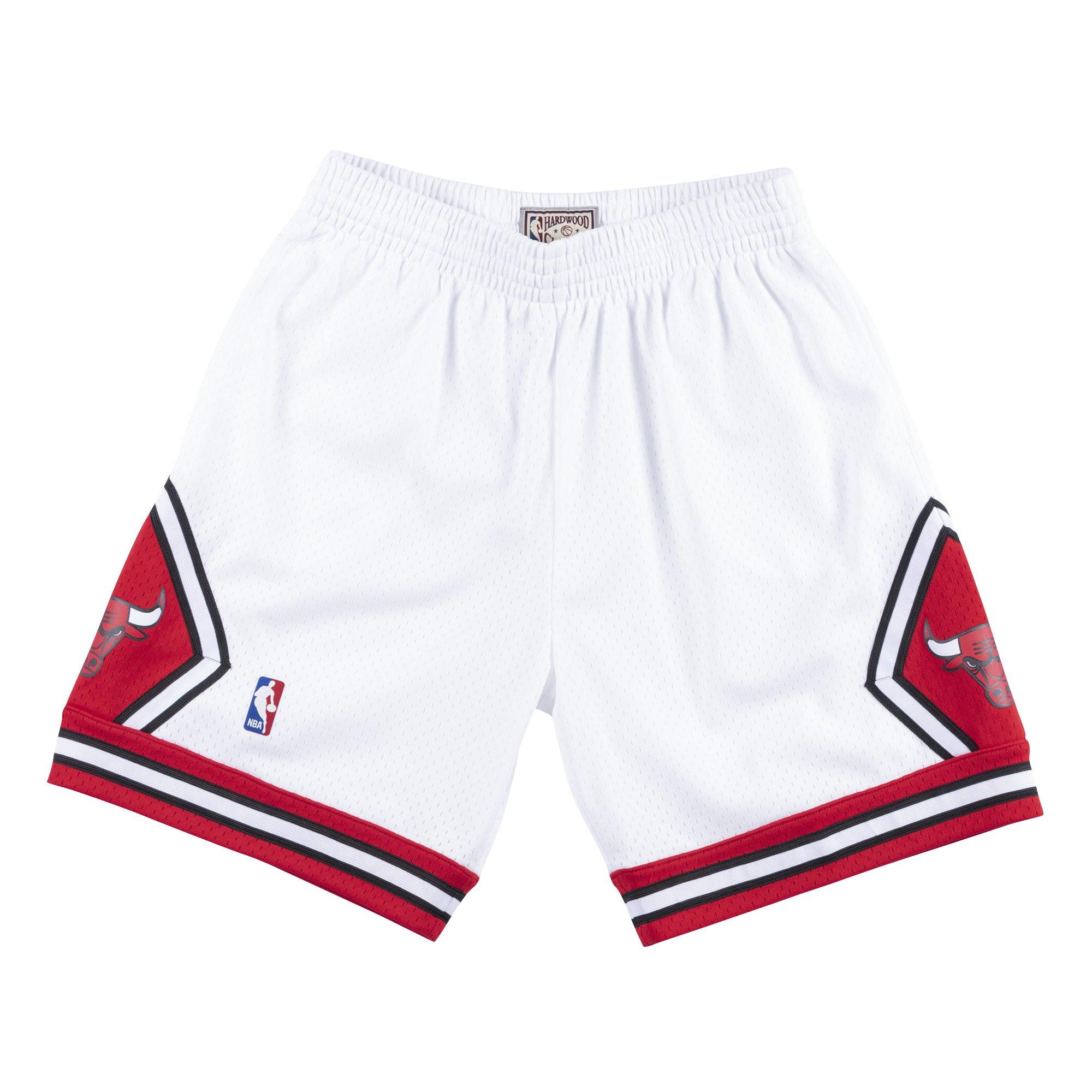retro bulls shorts