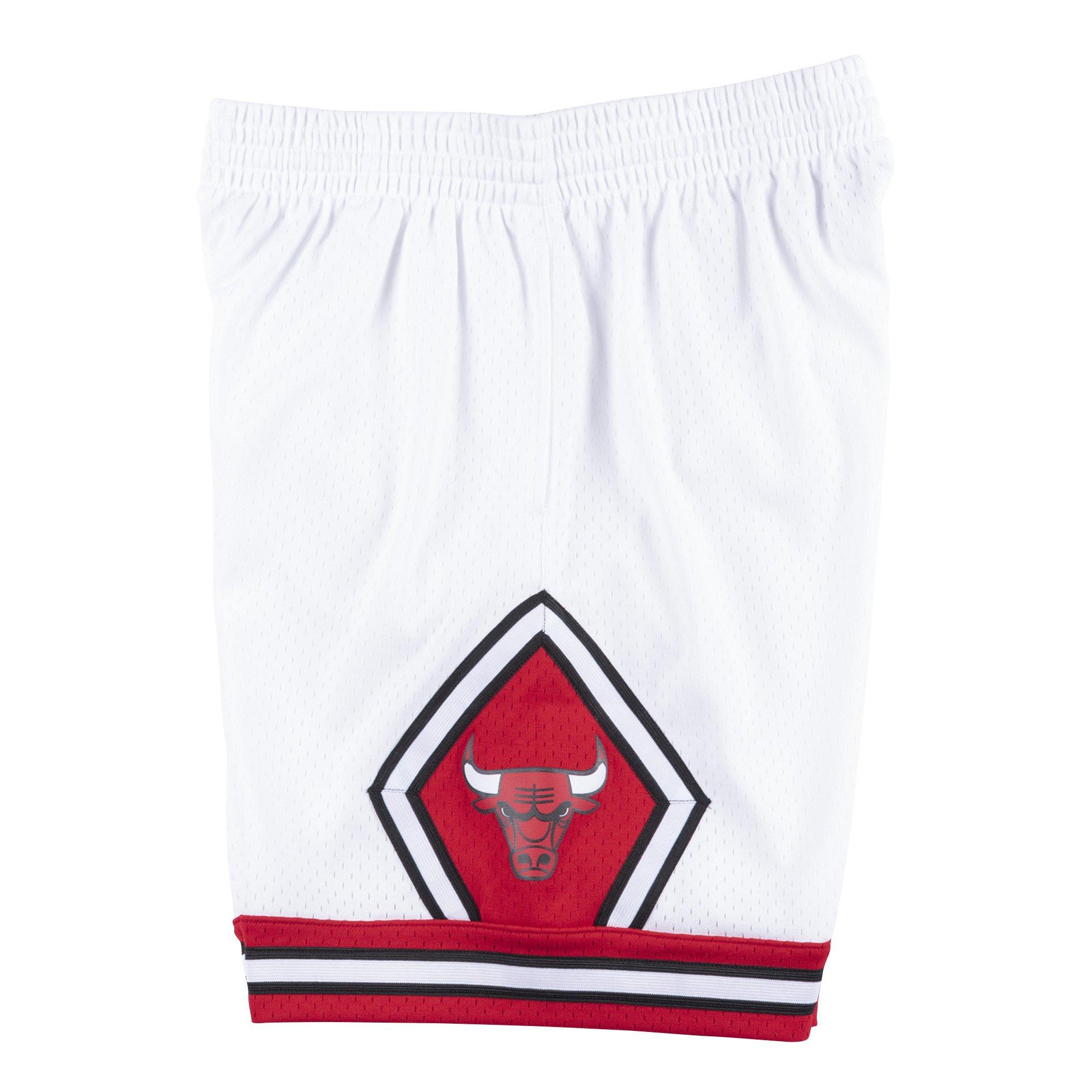 chicago bulls shorts women