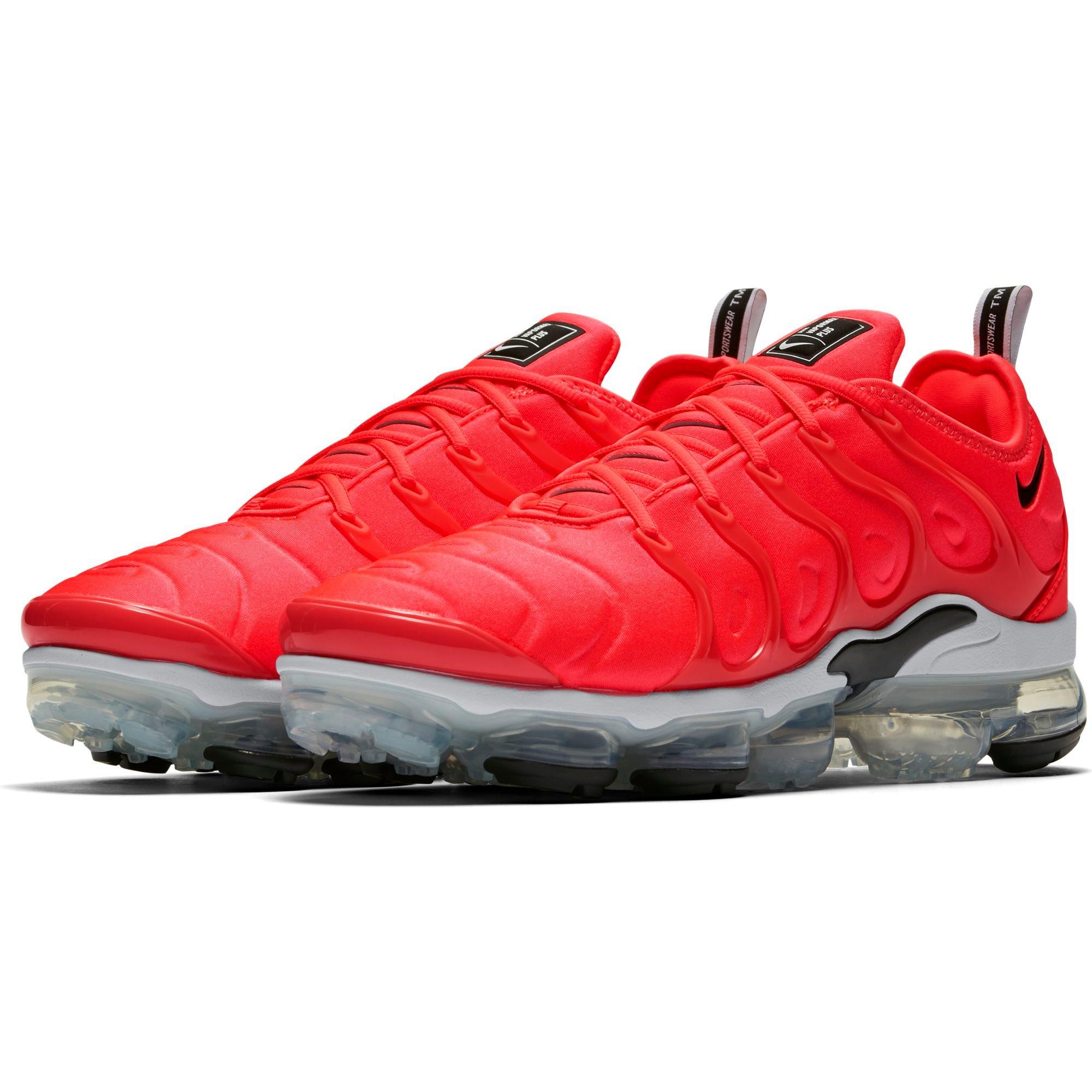 red vapormax plus men
