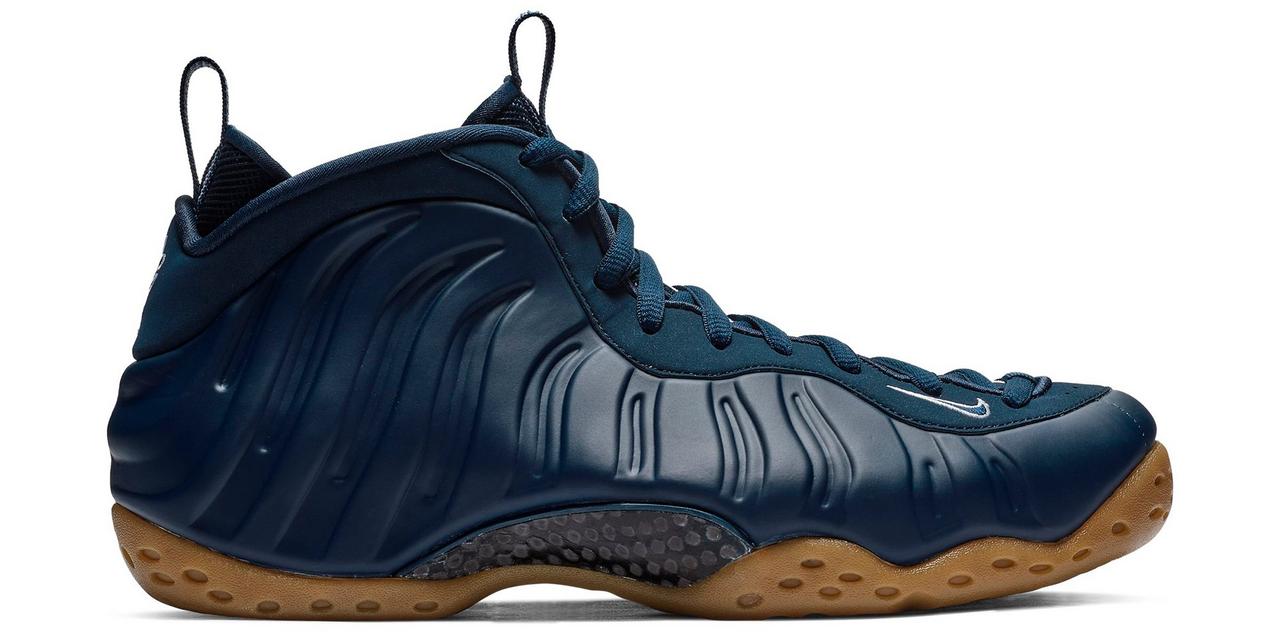 navy blue foamposites gum bottom