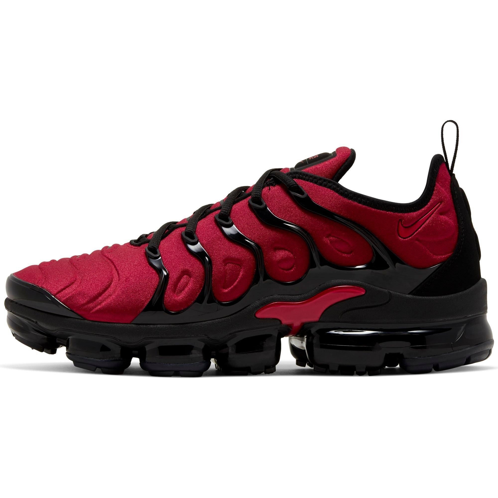 vapormax plus women's black and red