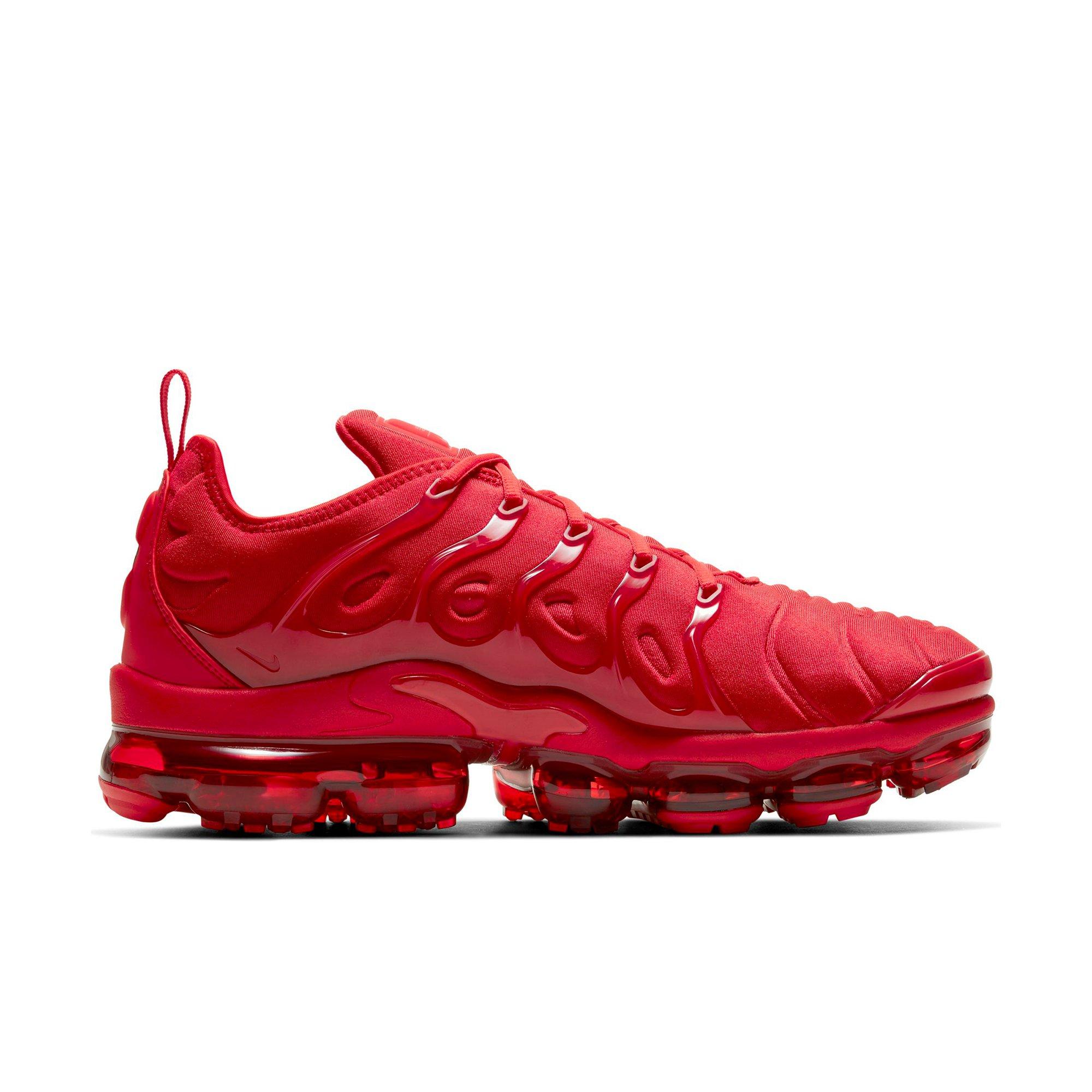 womens red nike vapormax