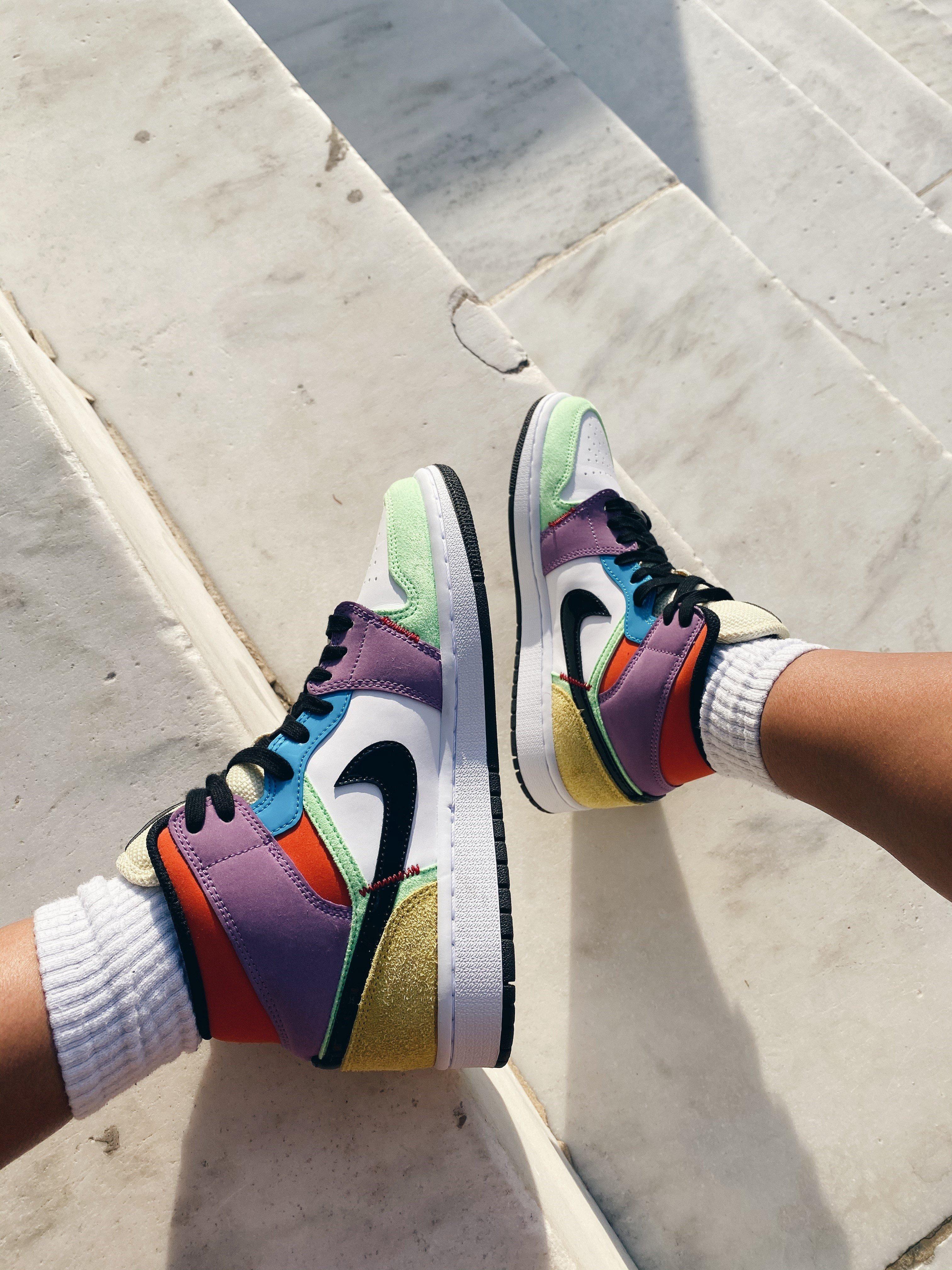 women's multicolor jordan 1