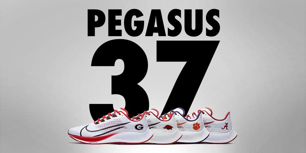 nike ncaa pegasus 37