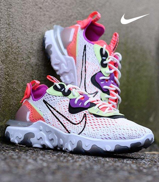 nearest shoe store open