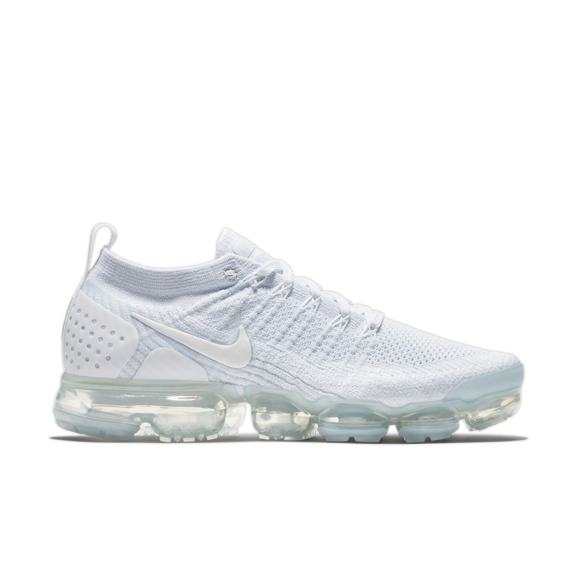 all white vapormax mens