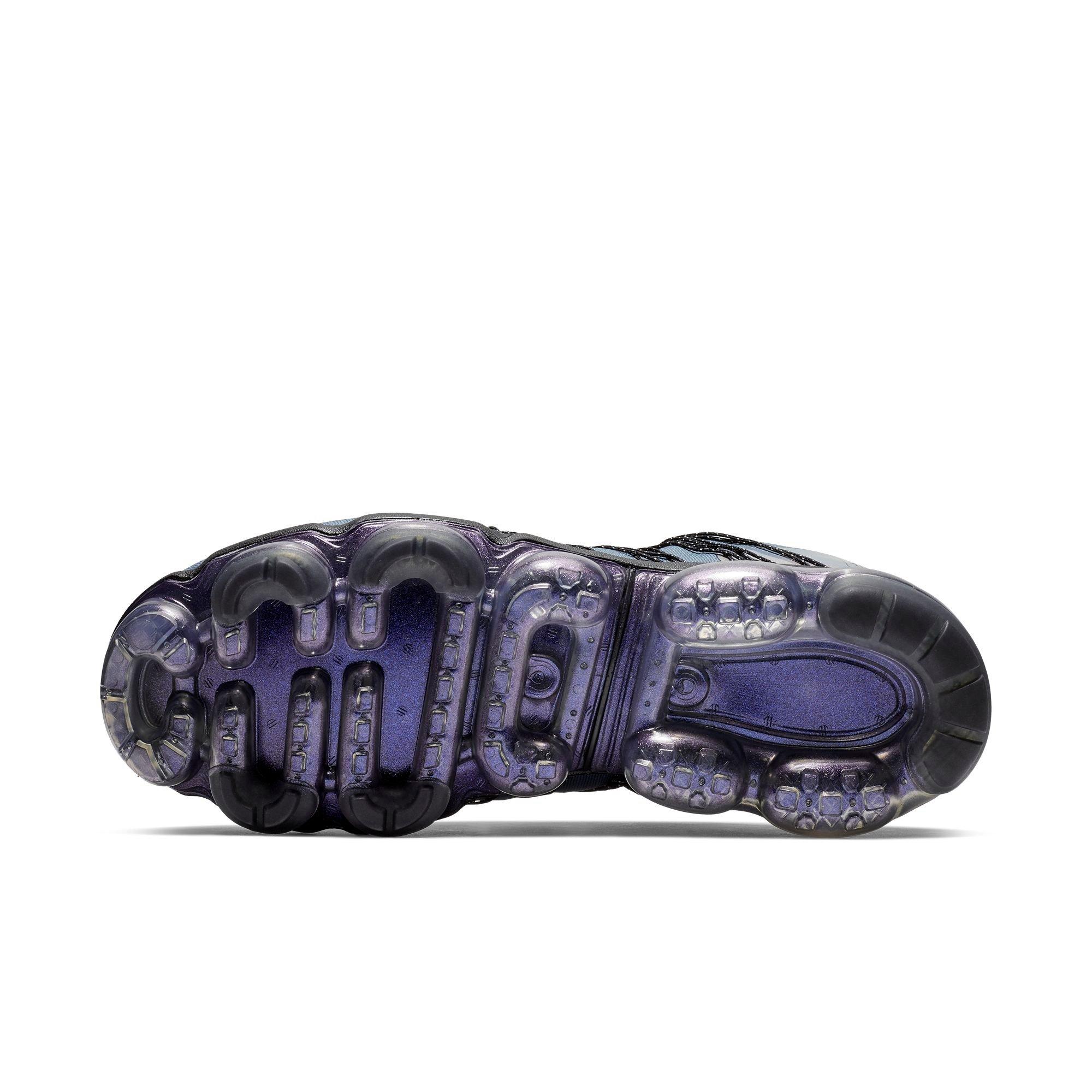 black & purple air vapormax run utility sneakers