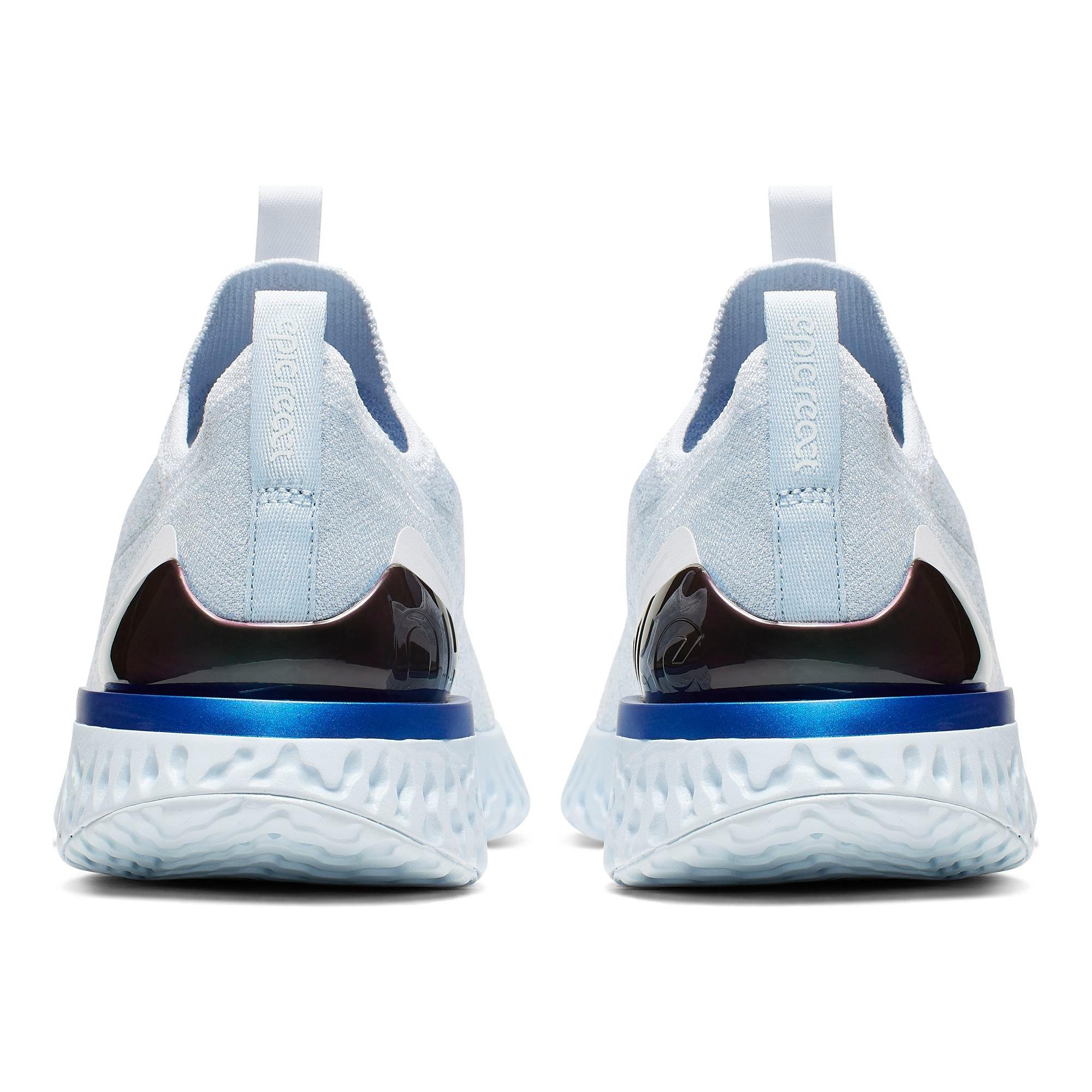 Nike Phantom Venom Academy AG R 女人造草地足球鞋