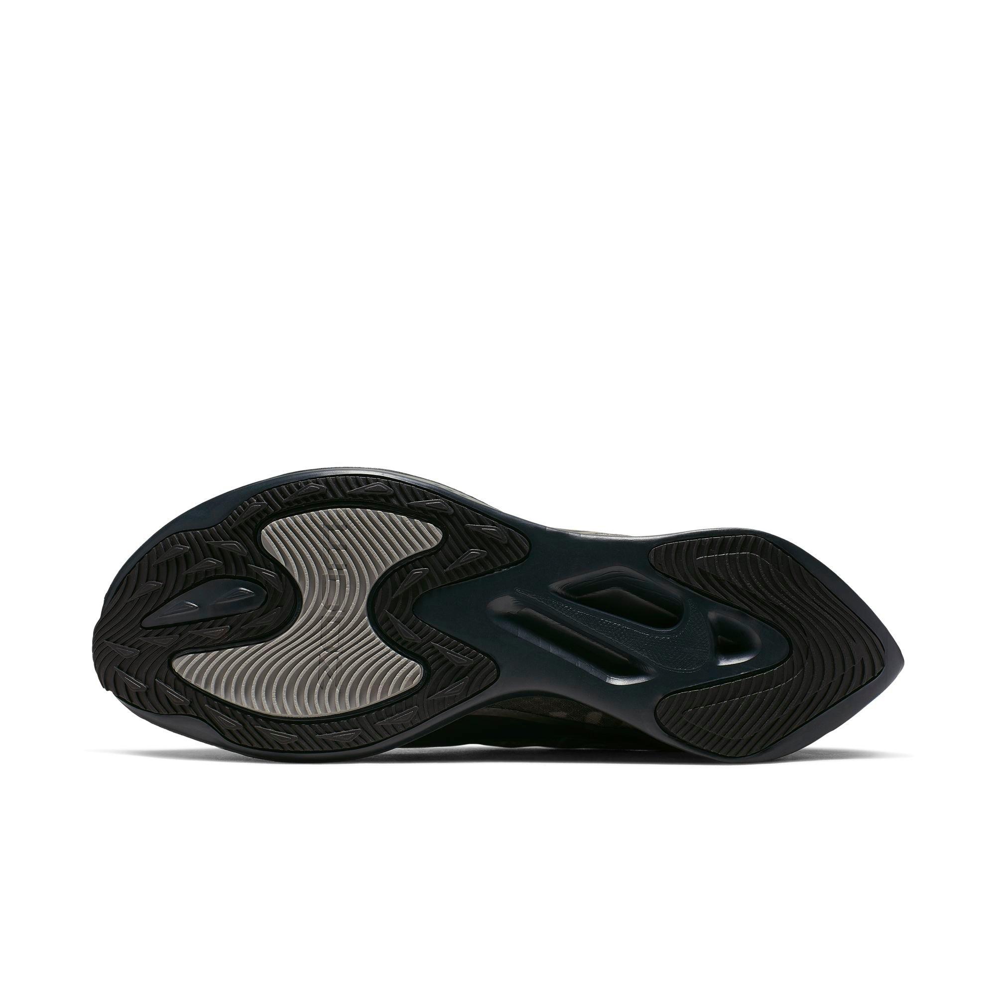 nike zoom gravity weight