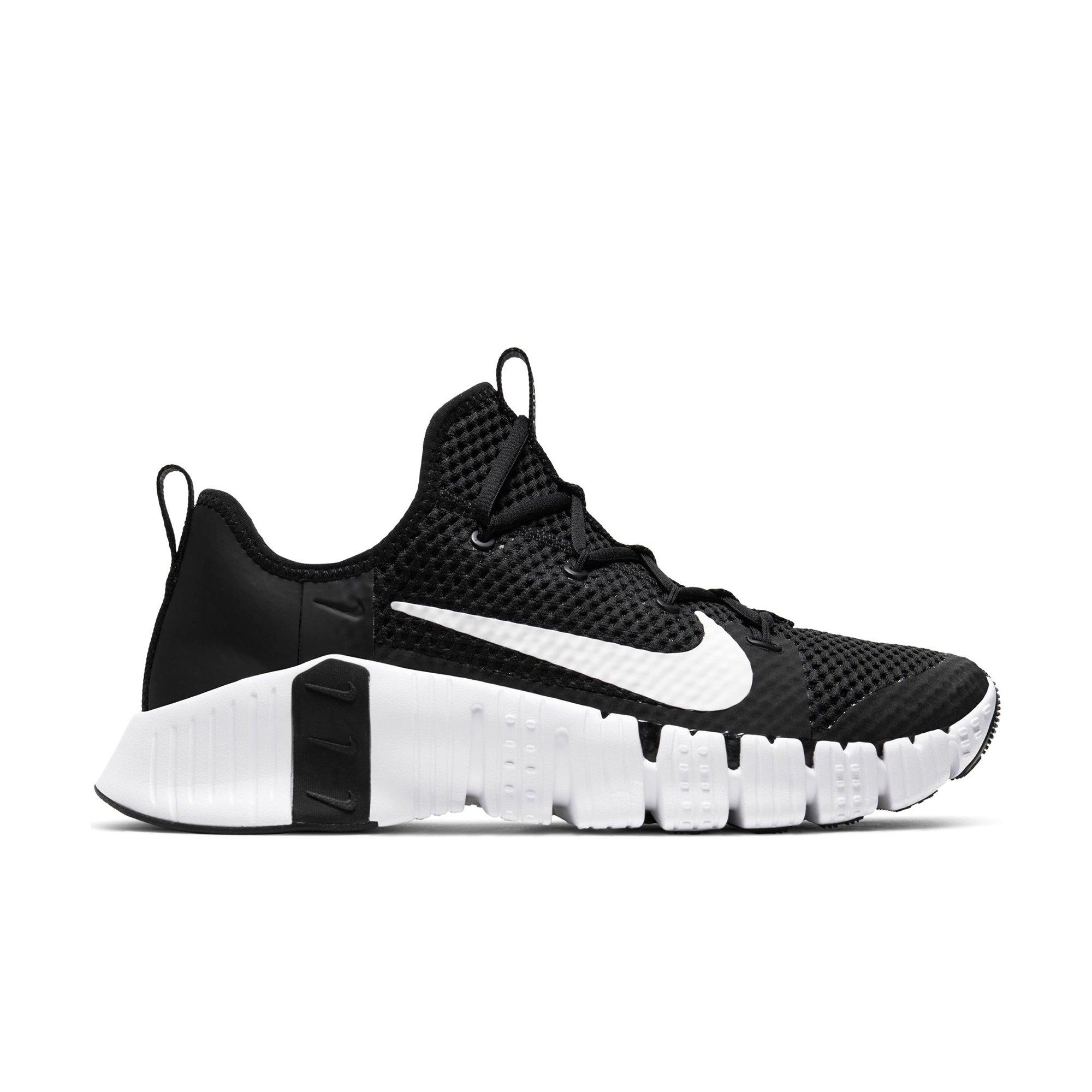 nike run club free shoes