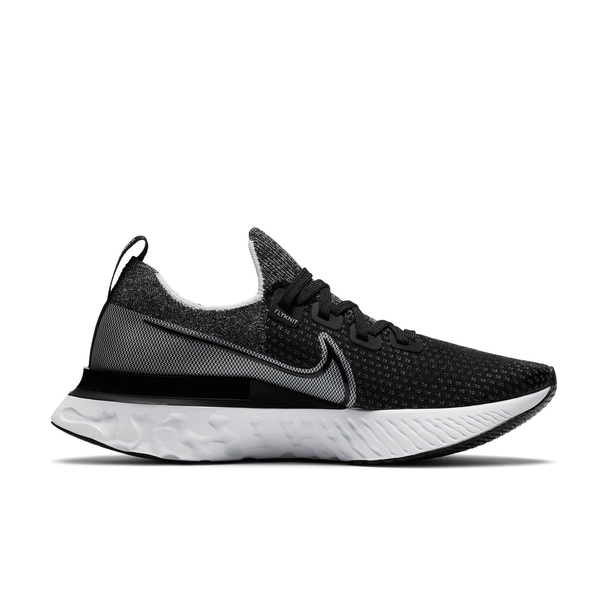 nike react flyknit oreo