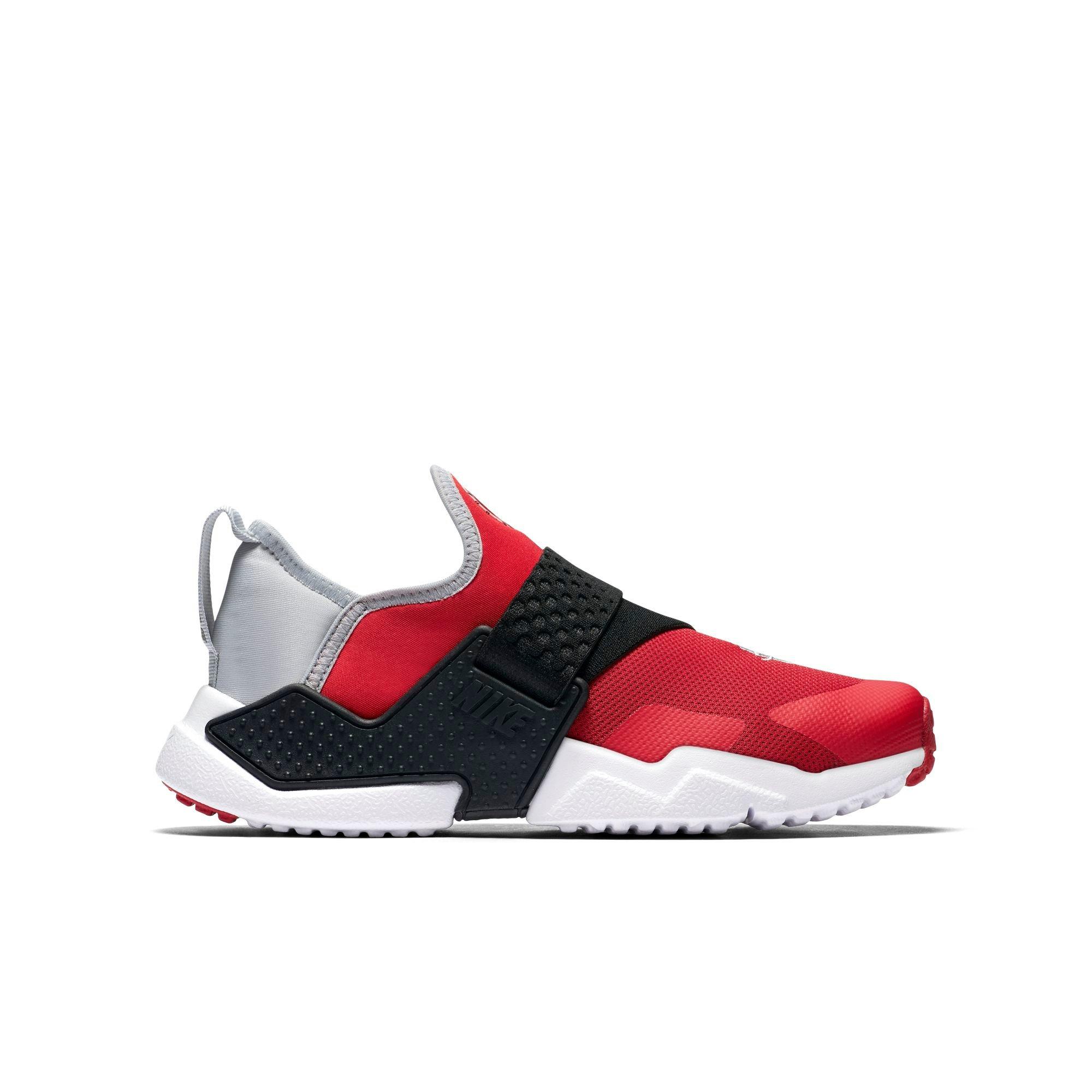 red huaraches boy grade school