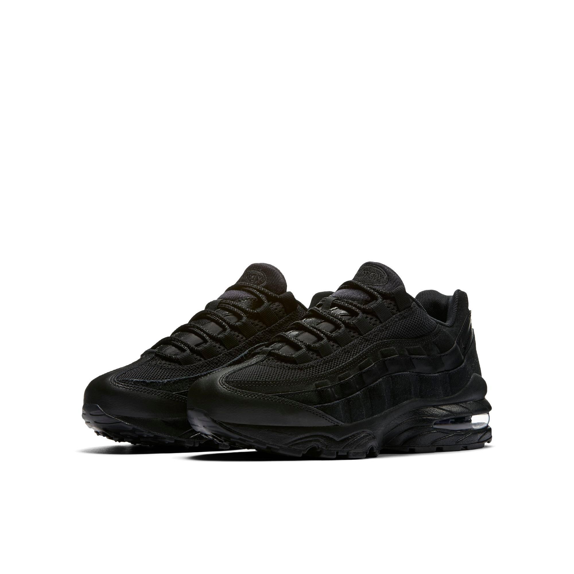 all black air max 95s