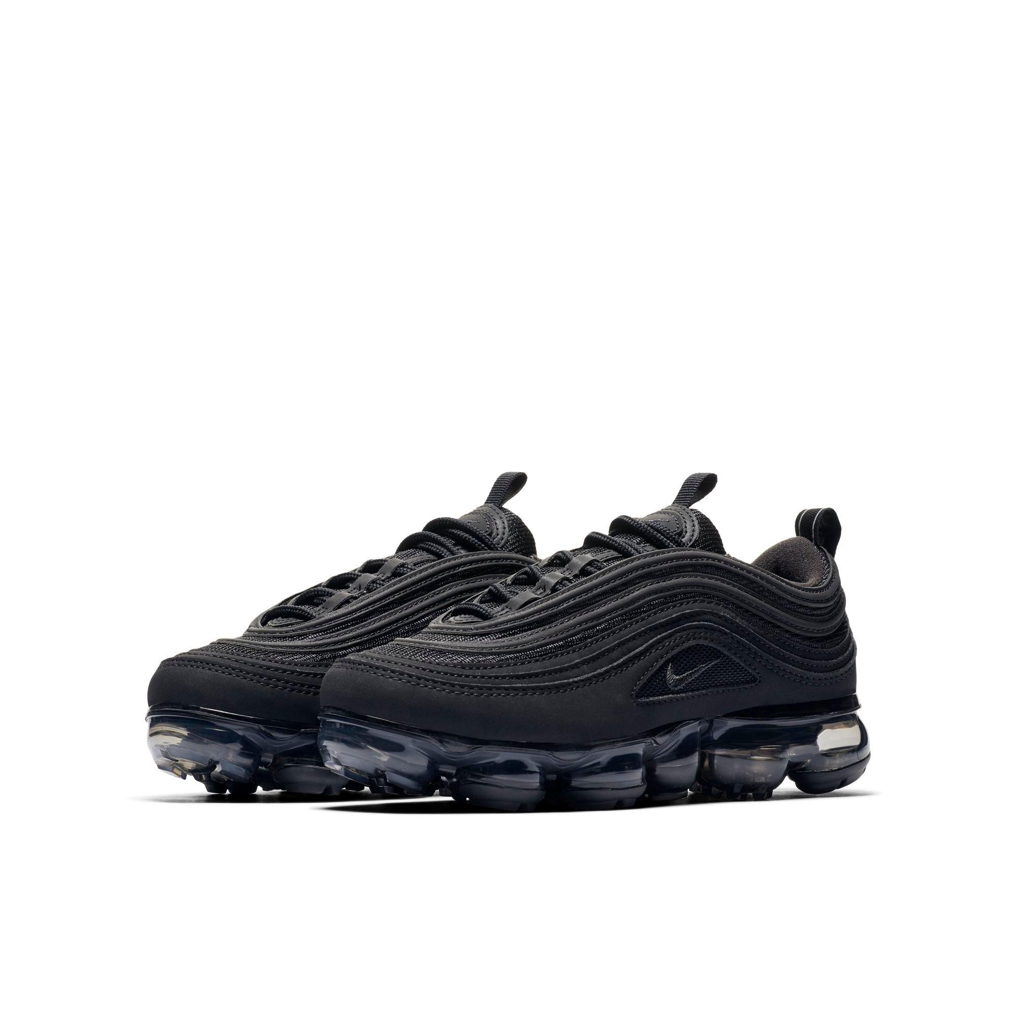 black vapormax grade school
