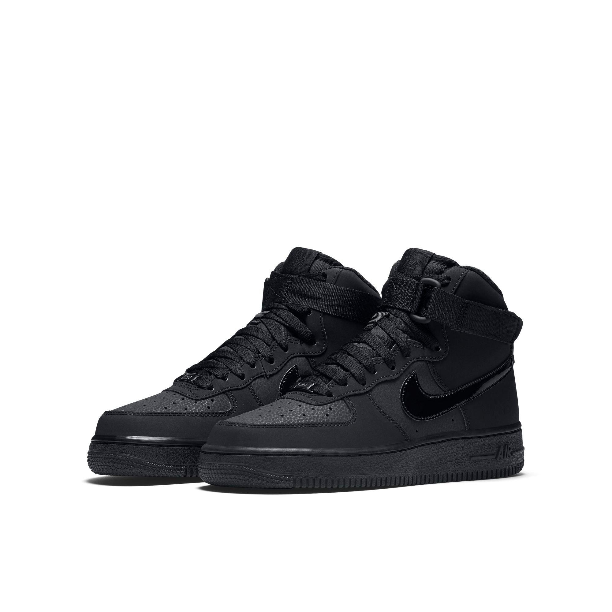 boys black air force ones