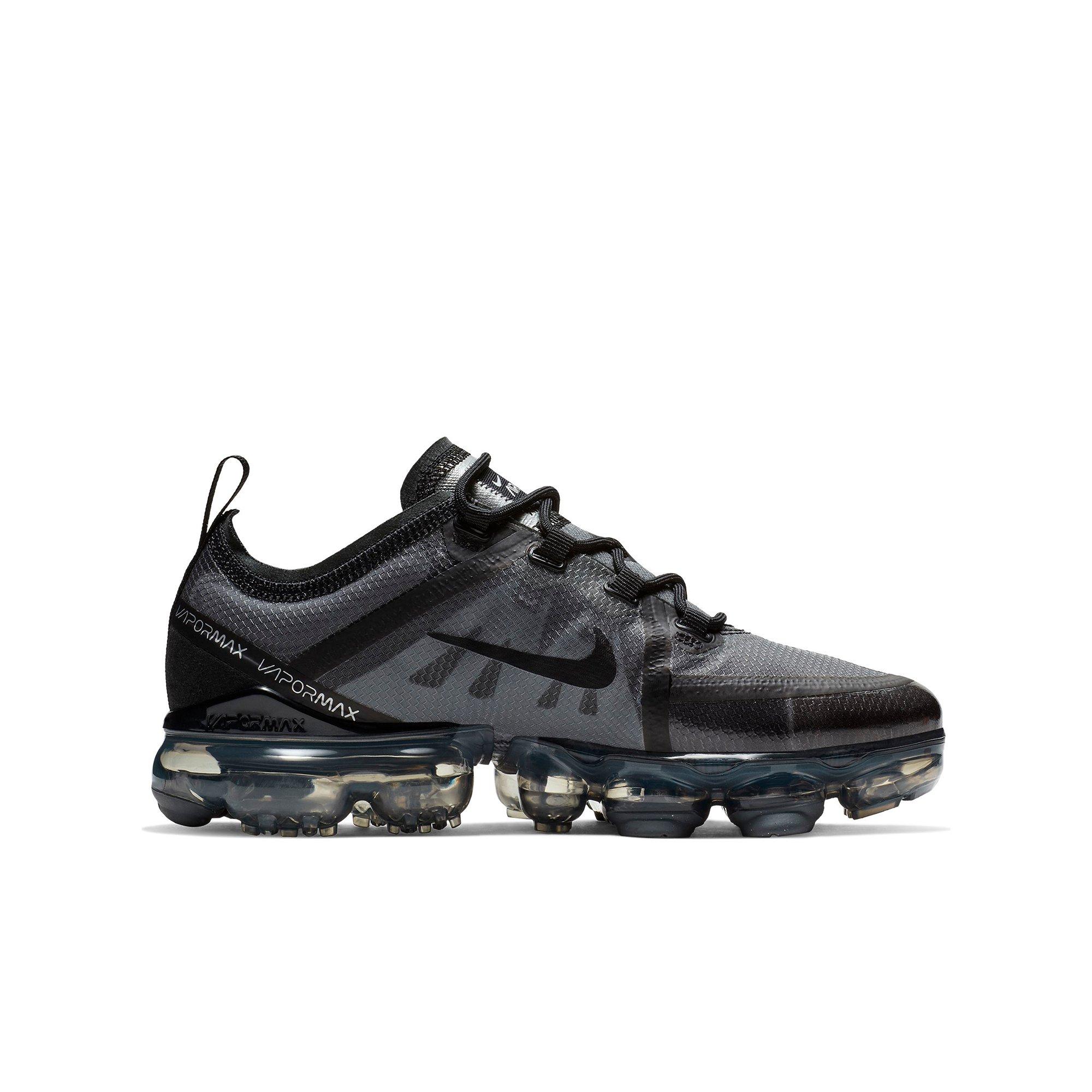 boys vapormax plus