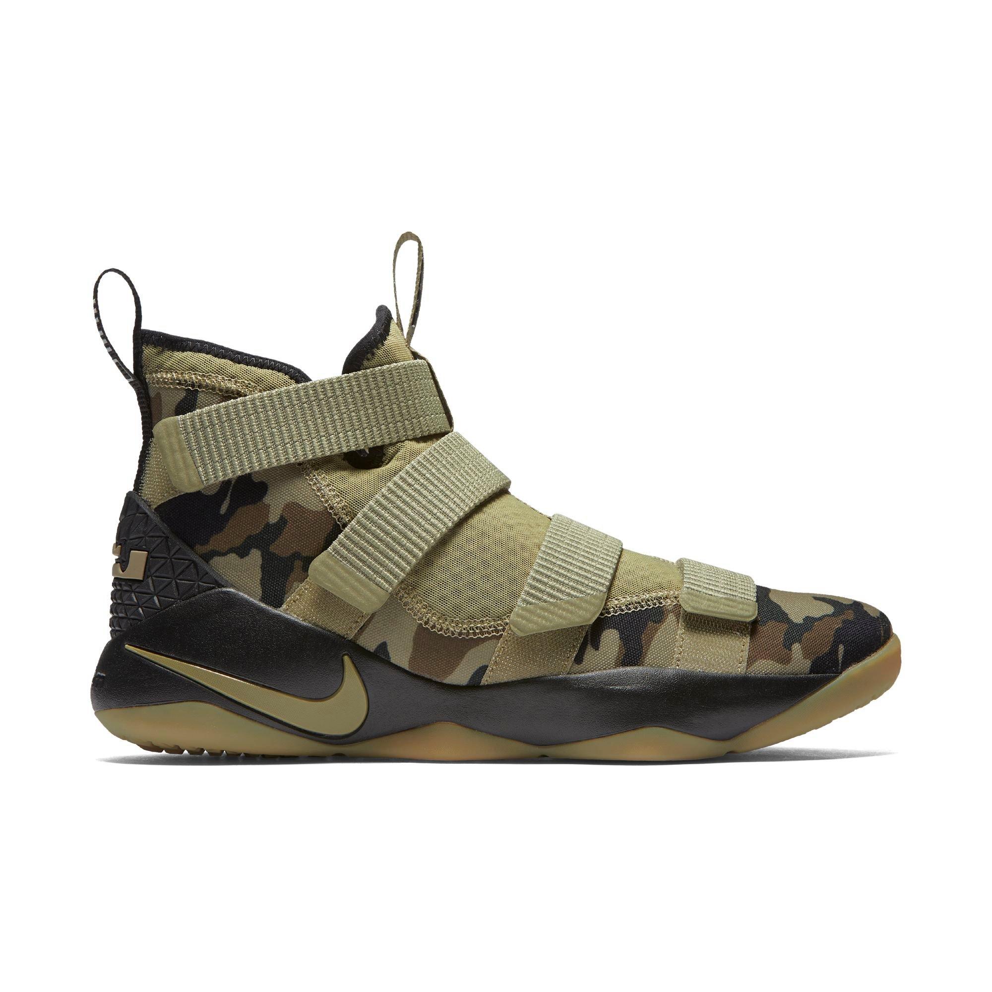 nike lebron camo