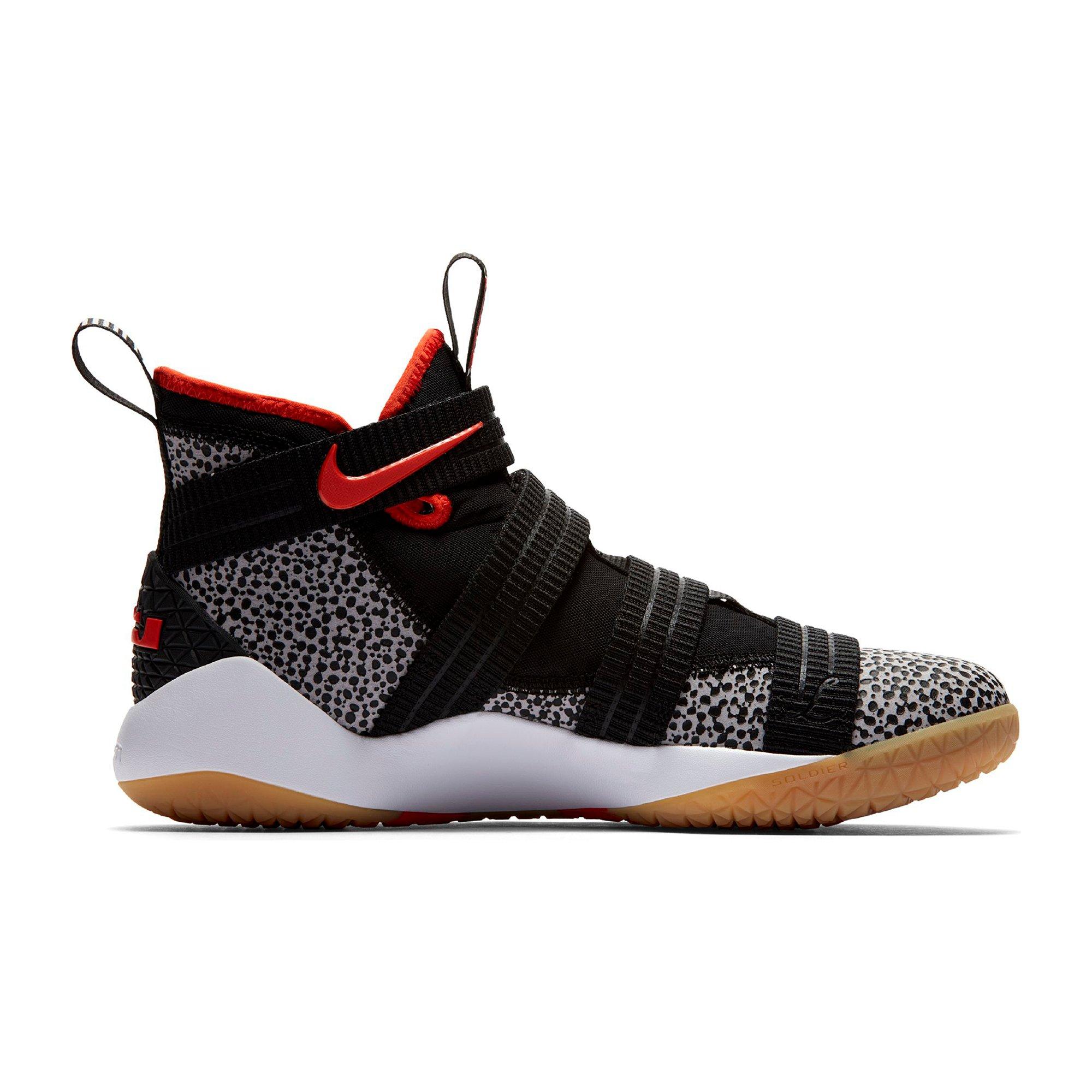 lebron soldier xi safari