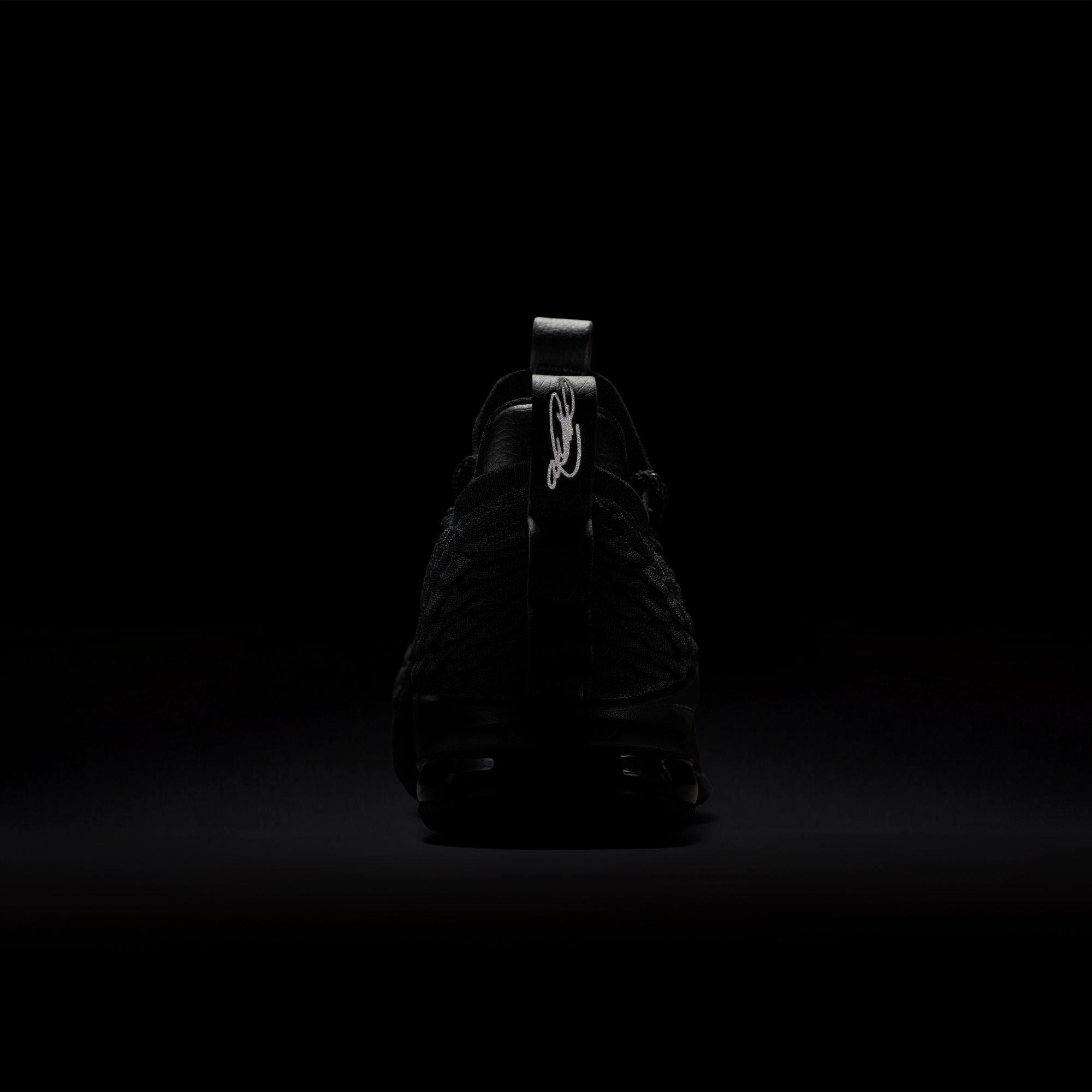 lebron 15 low black thunder grey