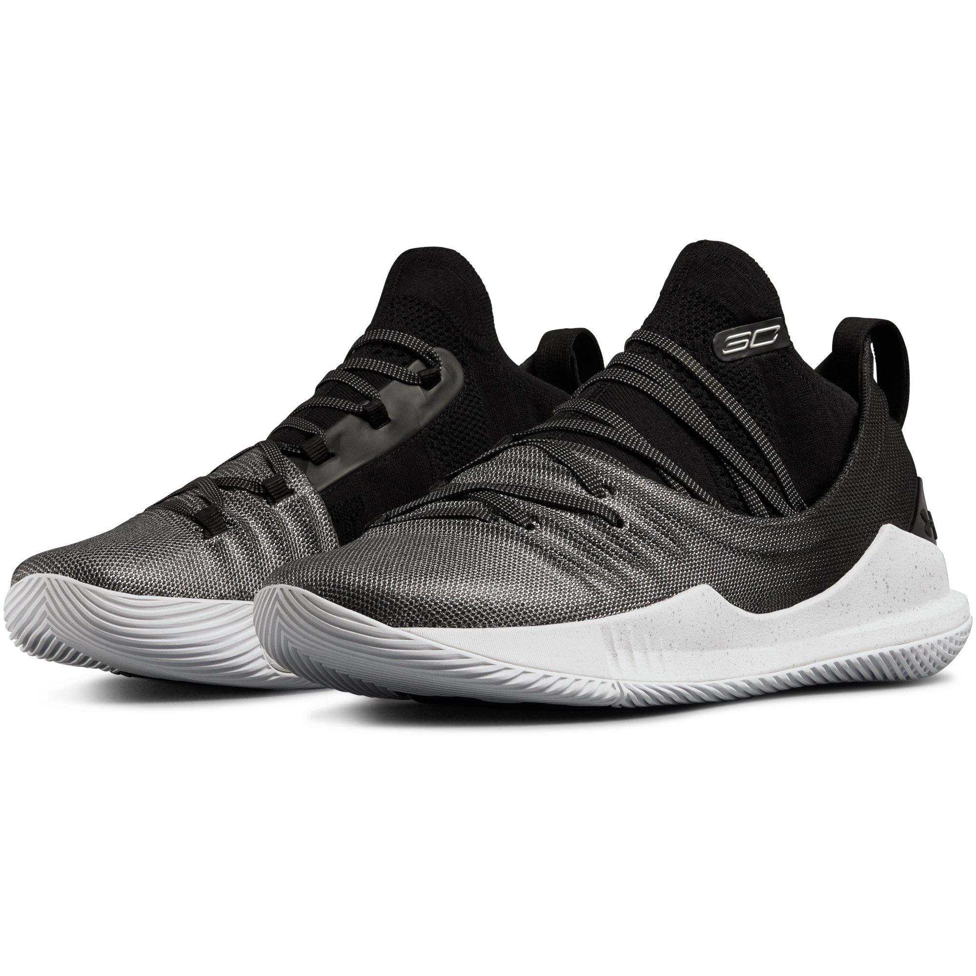 black and white curry 5