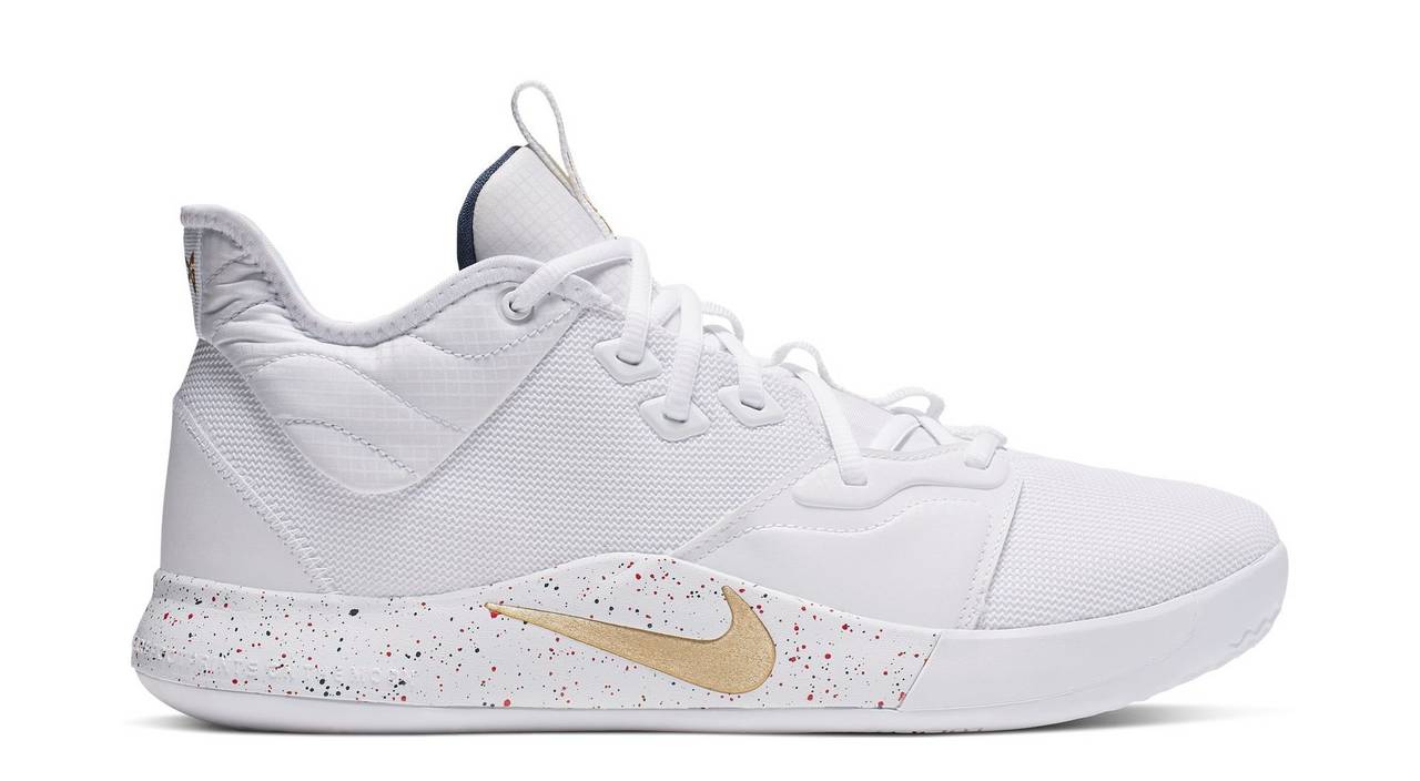 Gold and white basketball 2024 shoes