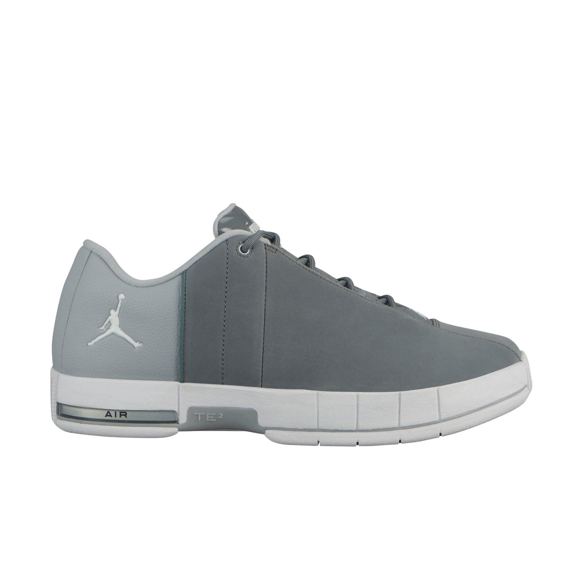 jordan te 2 low black