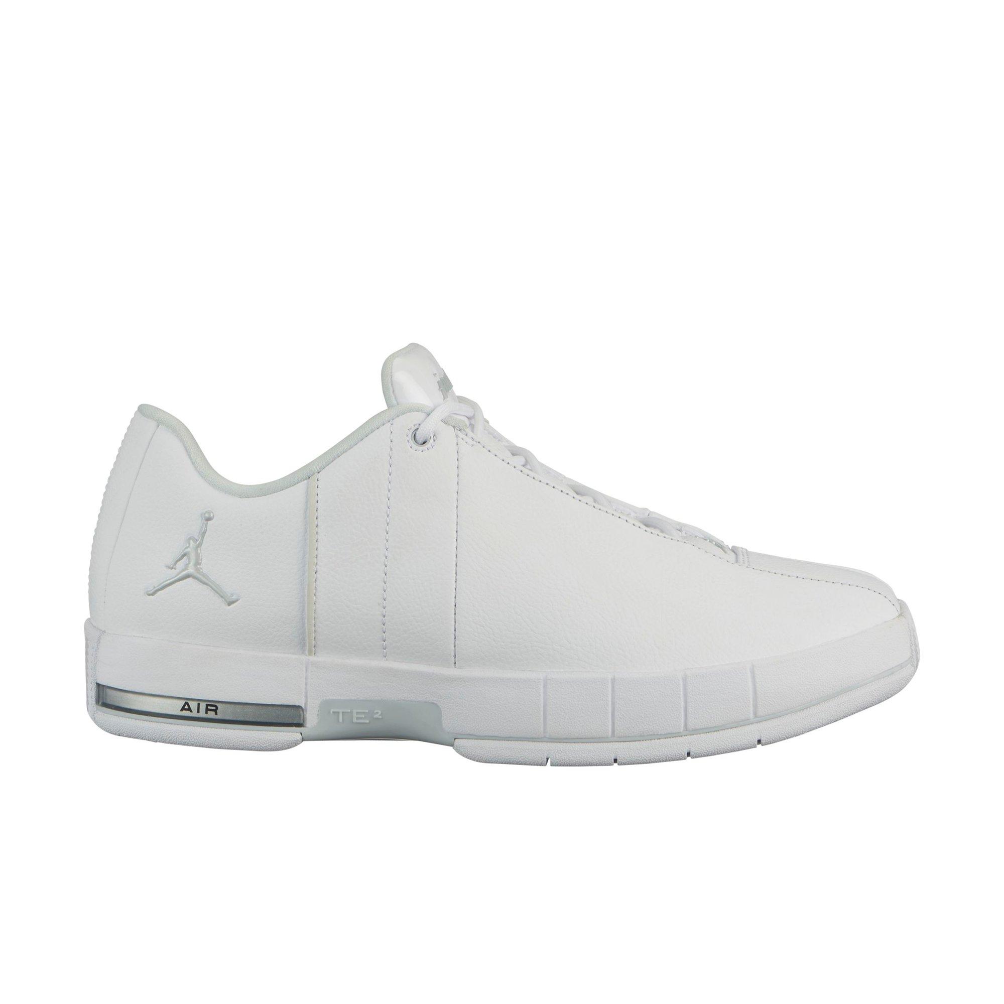 jordan te 2 low bg