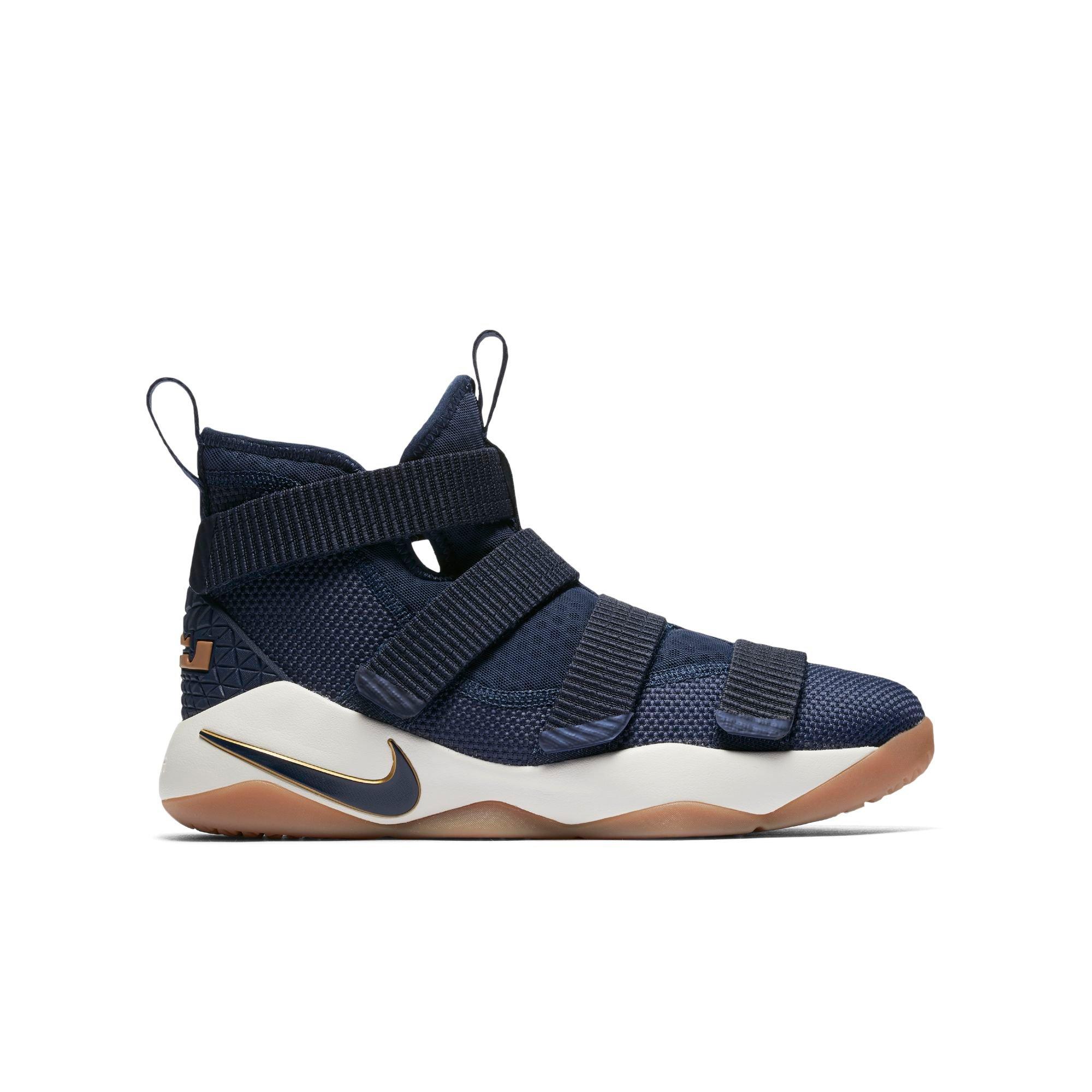 boys lebron soldier 11