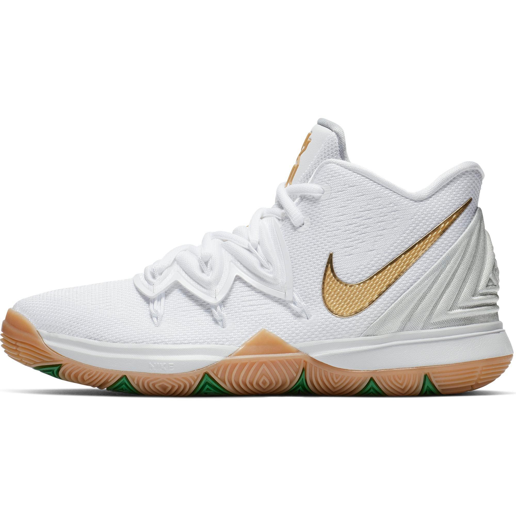 kyrie 5 grade school shoes