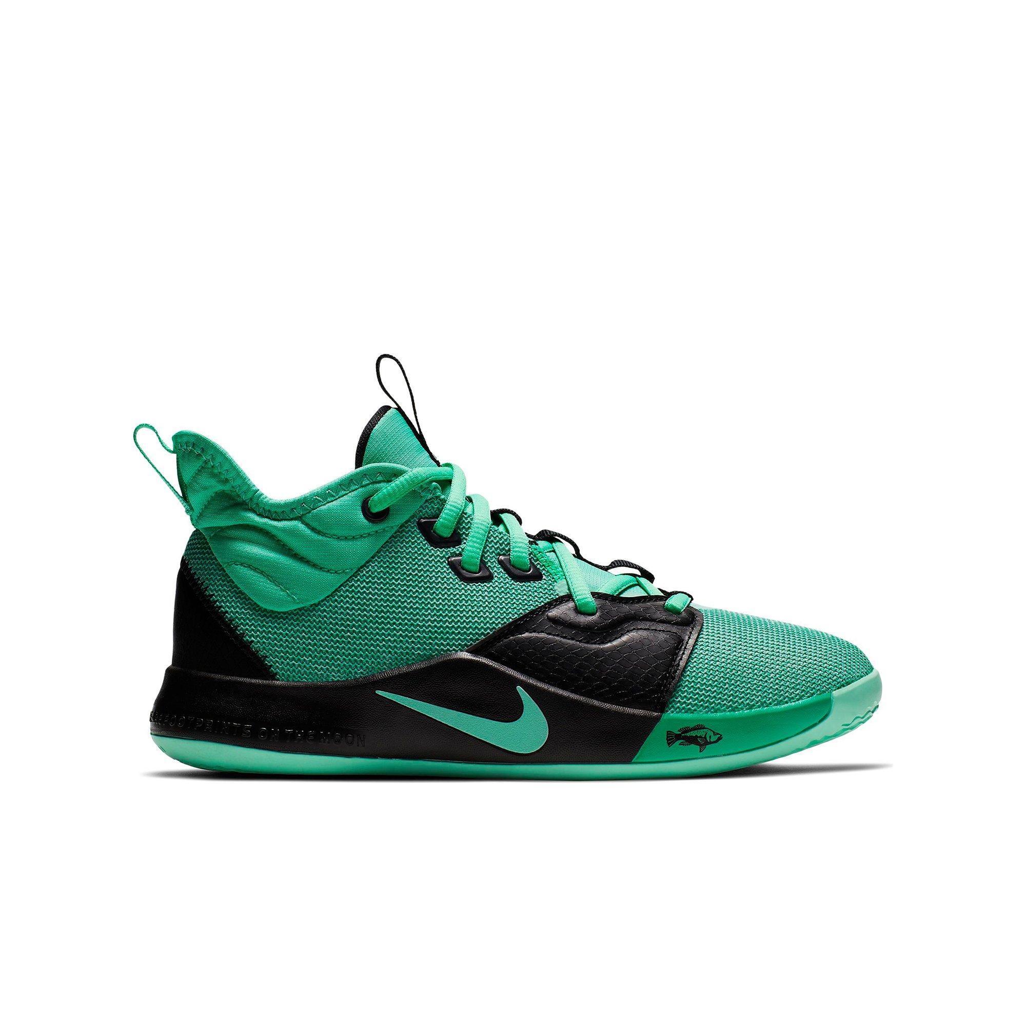 black and green nike basketball shoes
