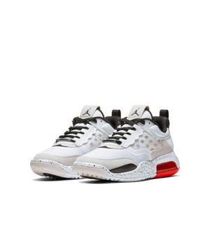 Jordan Air Max 200 White Black Challenge Red Vast Grey Grade
