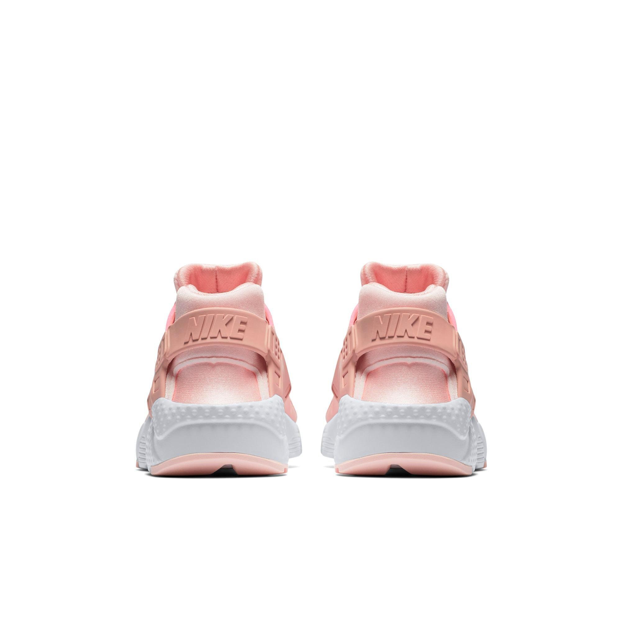 nike huarache run se pink