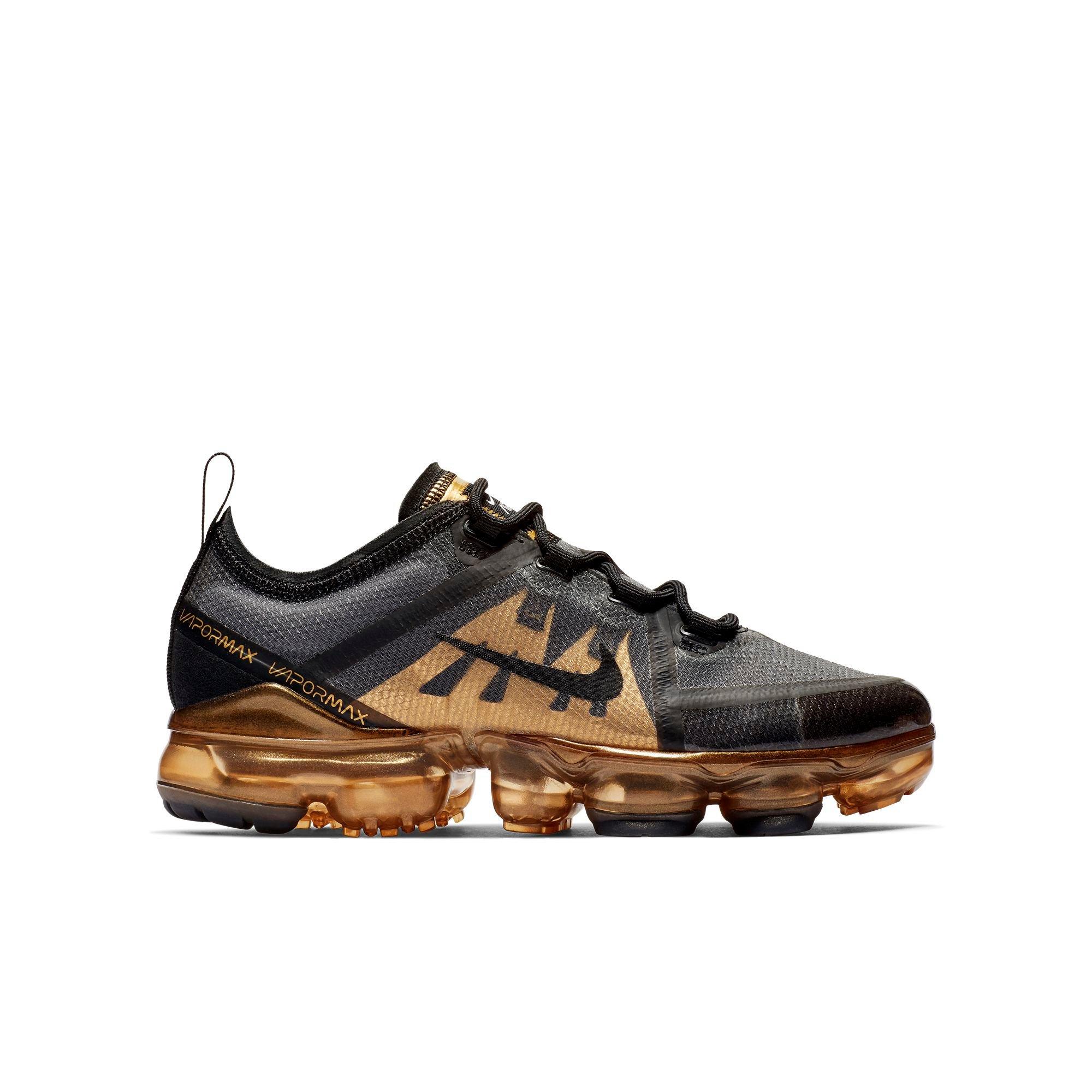 black and gold nike shoes kids