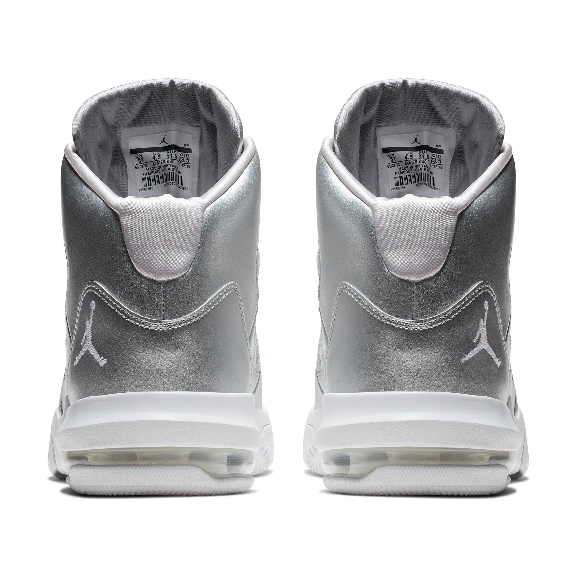 jordan max aura silver