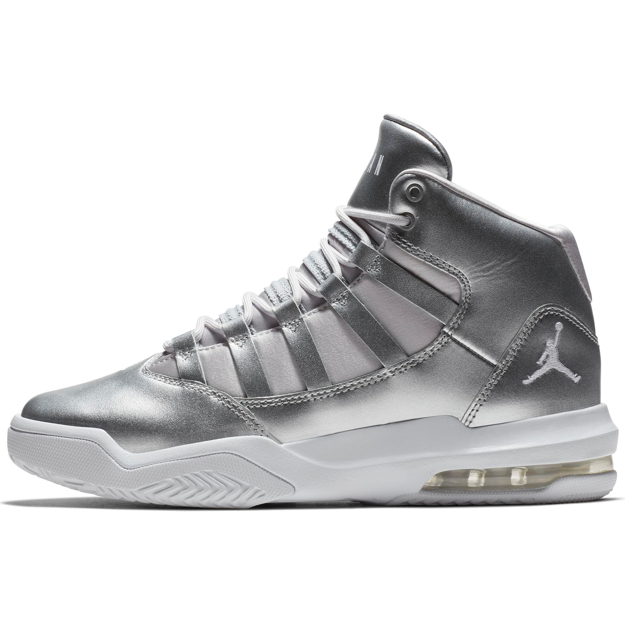 jordan max aura silver