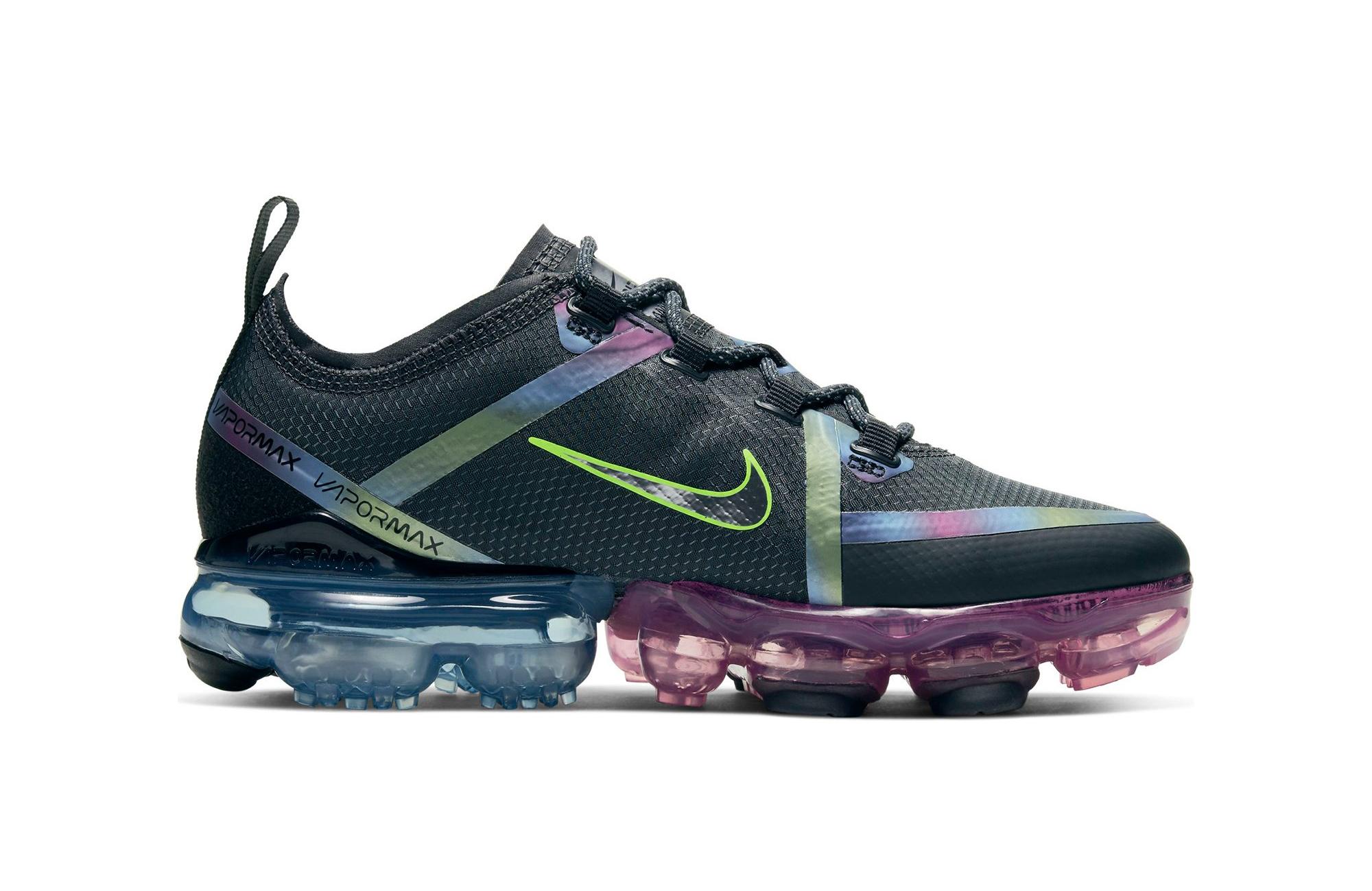 Sneakers Release Nike Air VaporMax 2019 Dark Smoke Grey Silver Grade School Kids Shoe