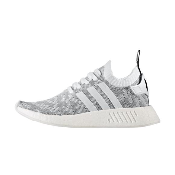 Adidas NMD R2 Brand new!! They run big, so they fit a 7 Adidas NMD R2 Brand new!! They run big, so they fit a 7