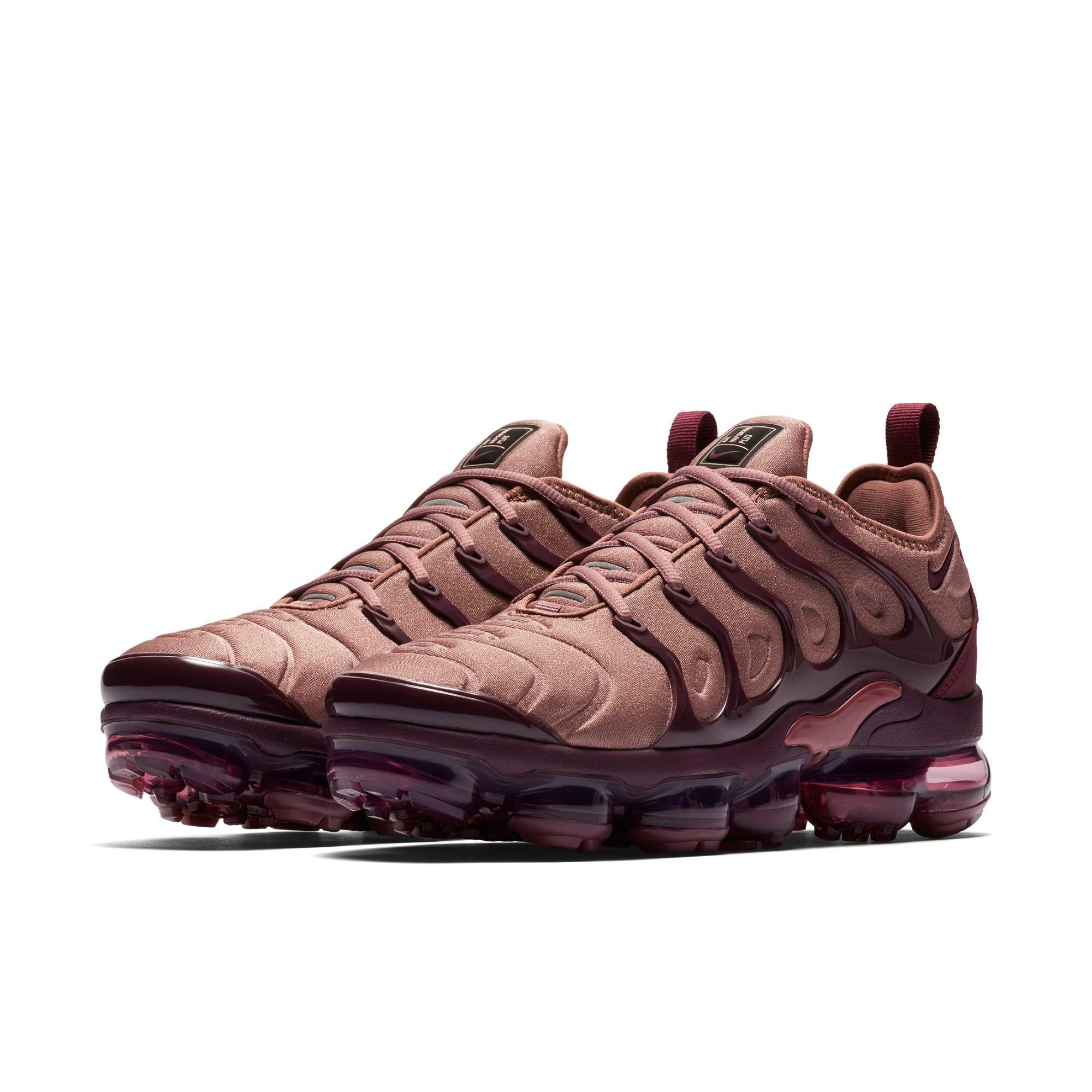 nike vapormax plus women's purple